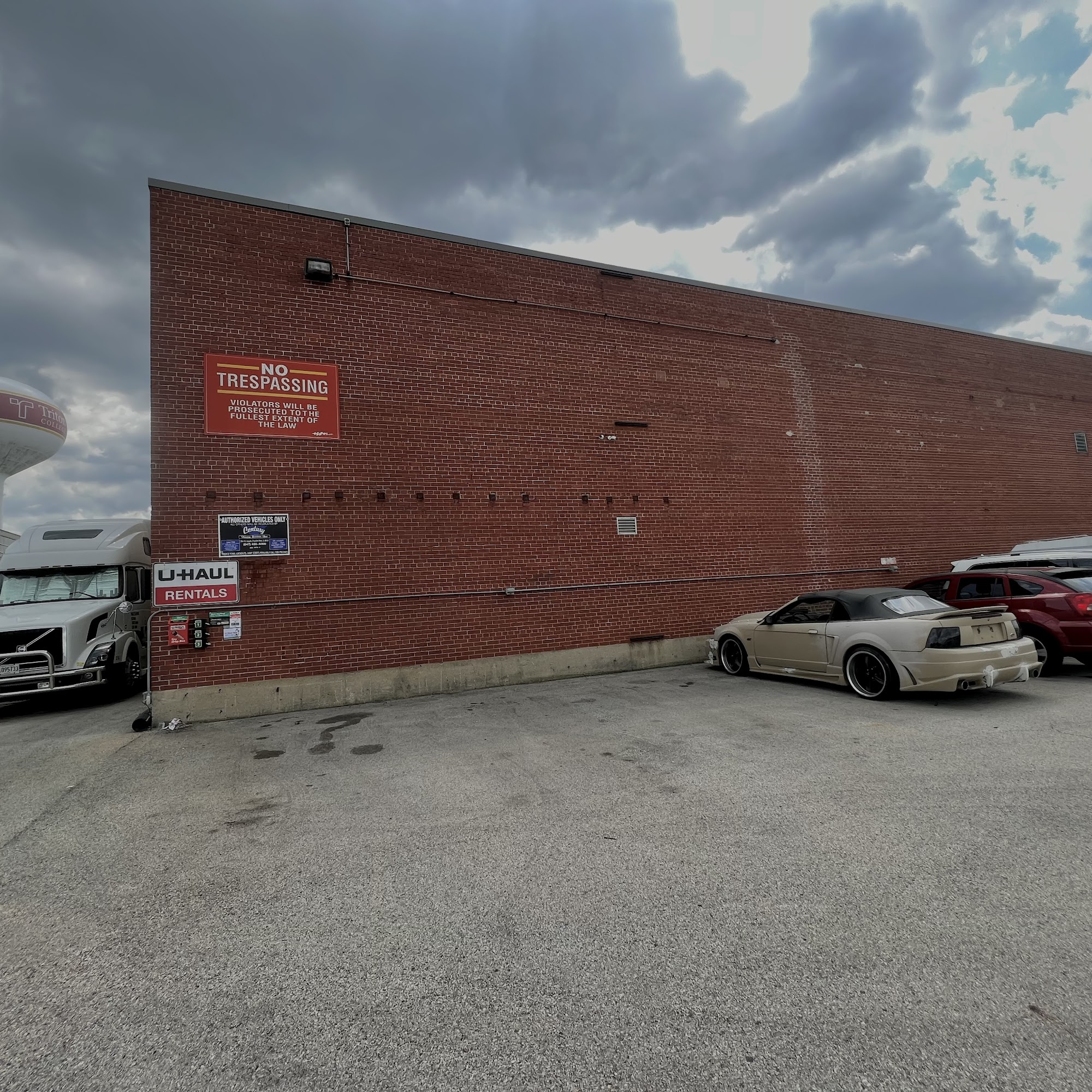 U-Haul Neighborhood Dealer River Grove