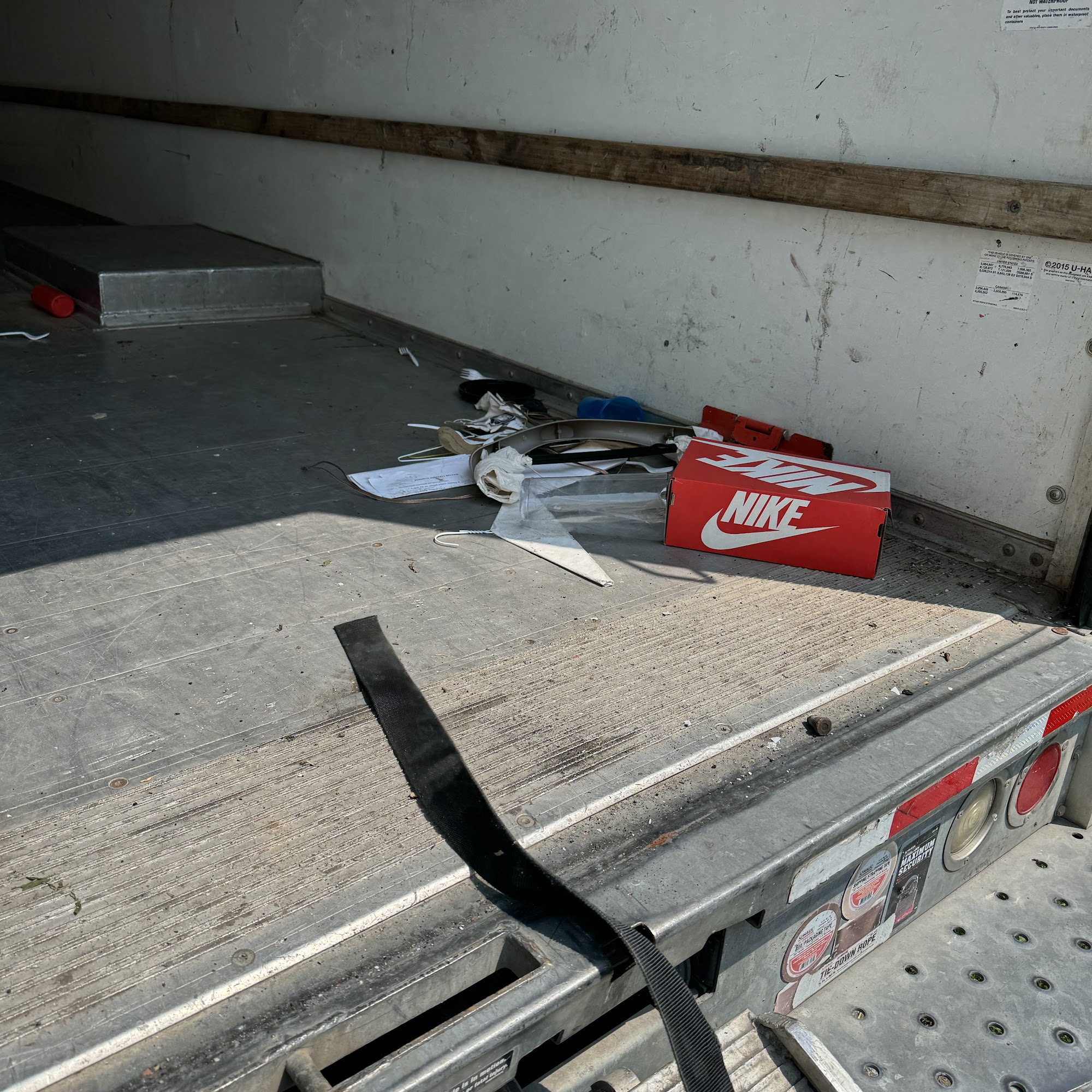 U-Haul Neighborhood Dealer Riverdale