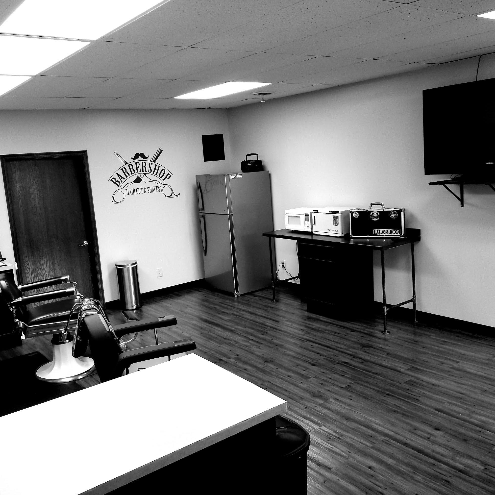 Vespa's Barbershop 715 N 7th St, Riverton Illinois 62561