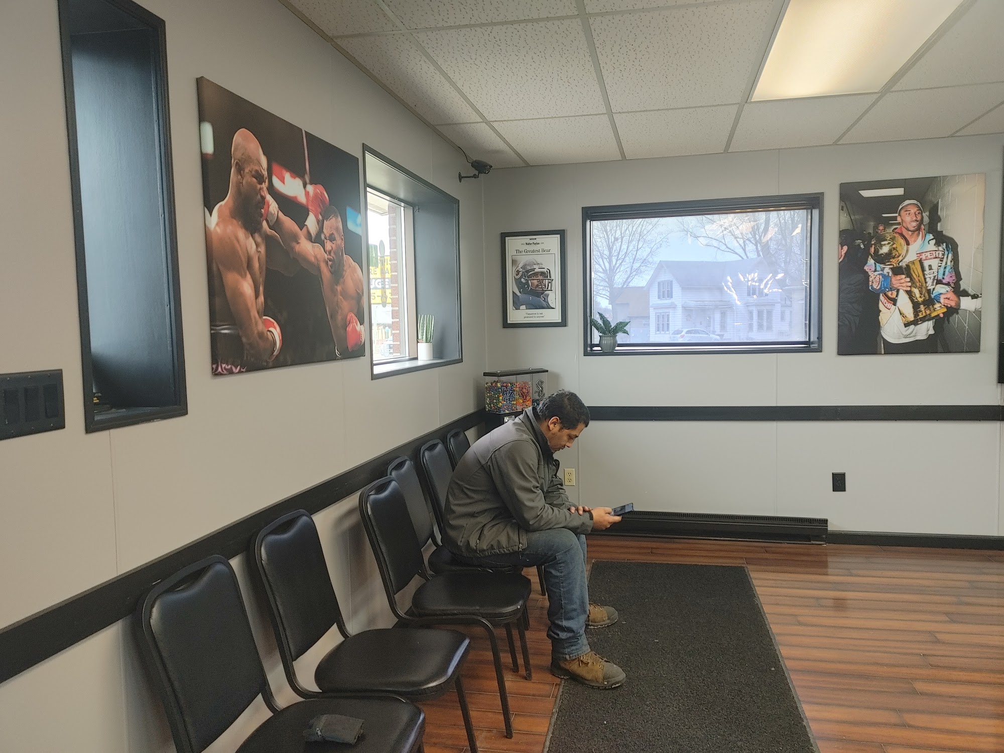 1st Avenue Barber Shop