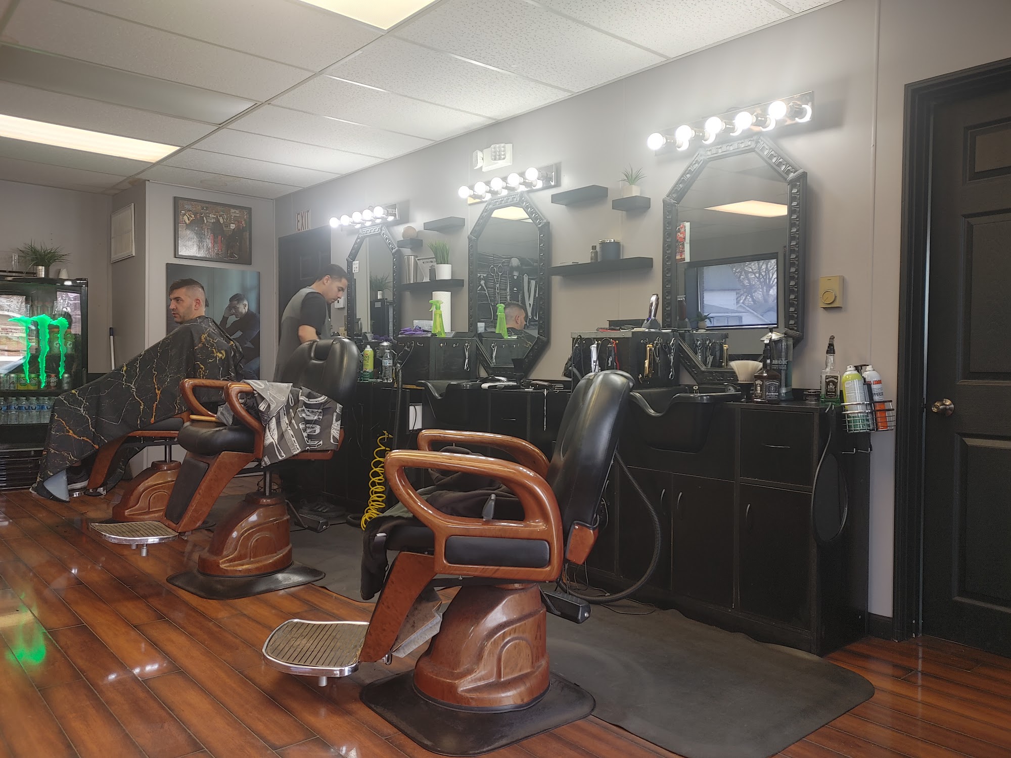 1st Avenue Barber Shop