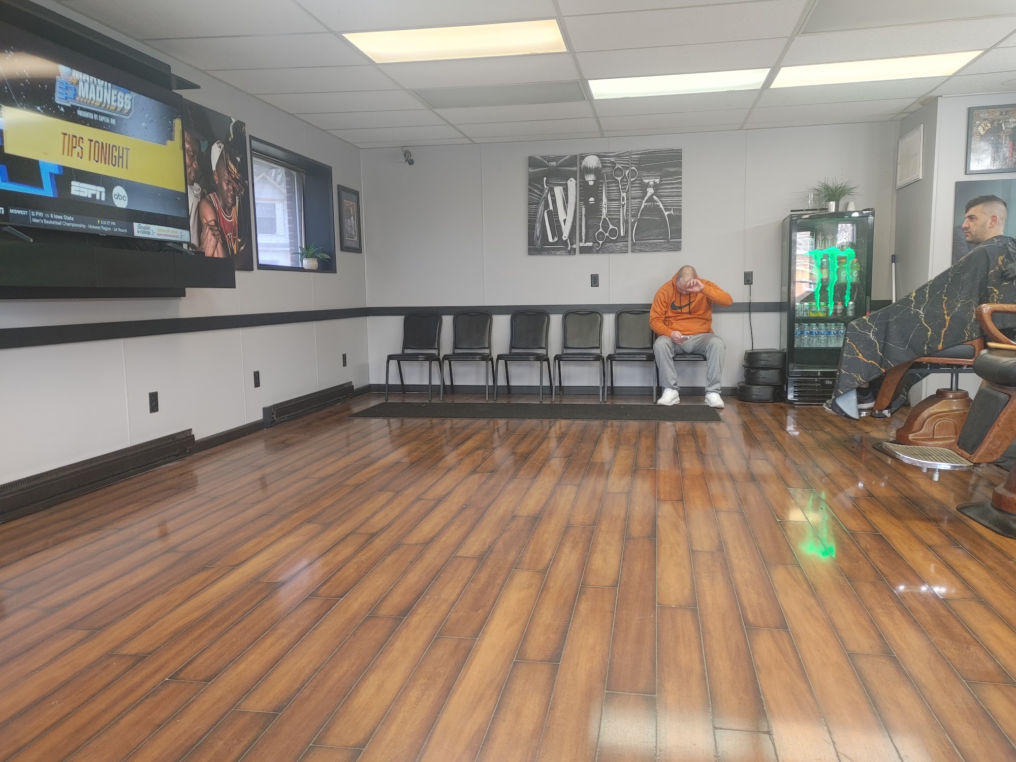 1st Avenue Barber Shop