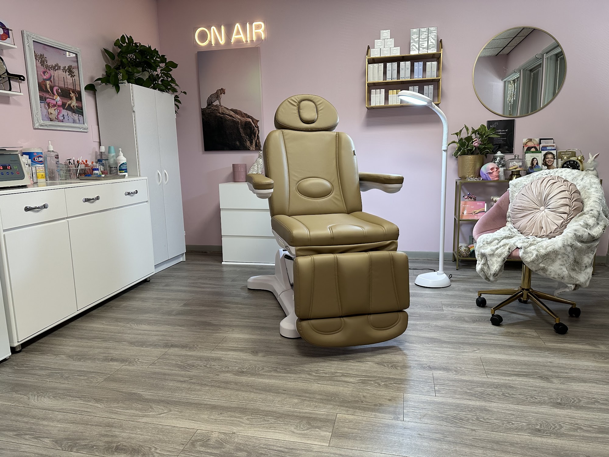 Unfiltered Aesthetics 5758 Elaine Dr, Rockford Illinois 61108