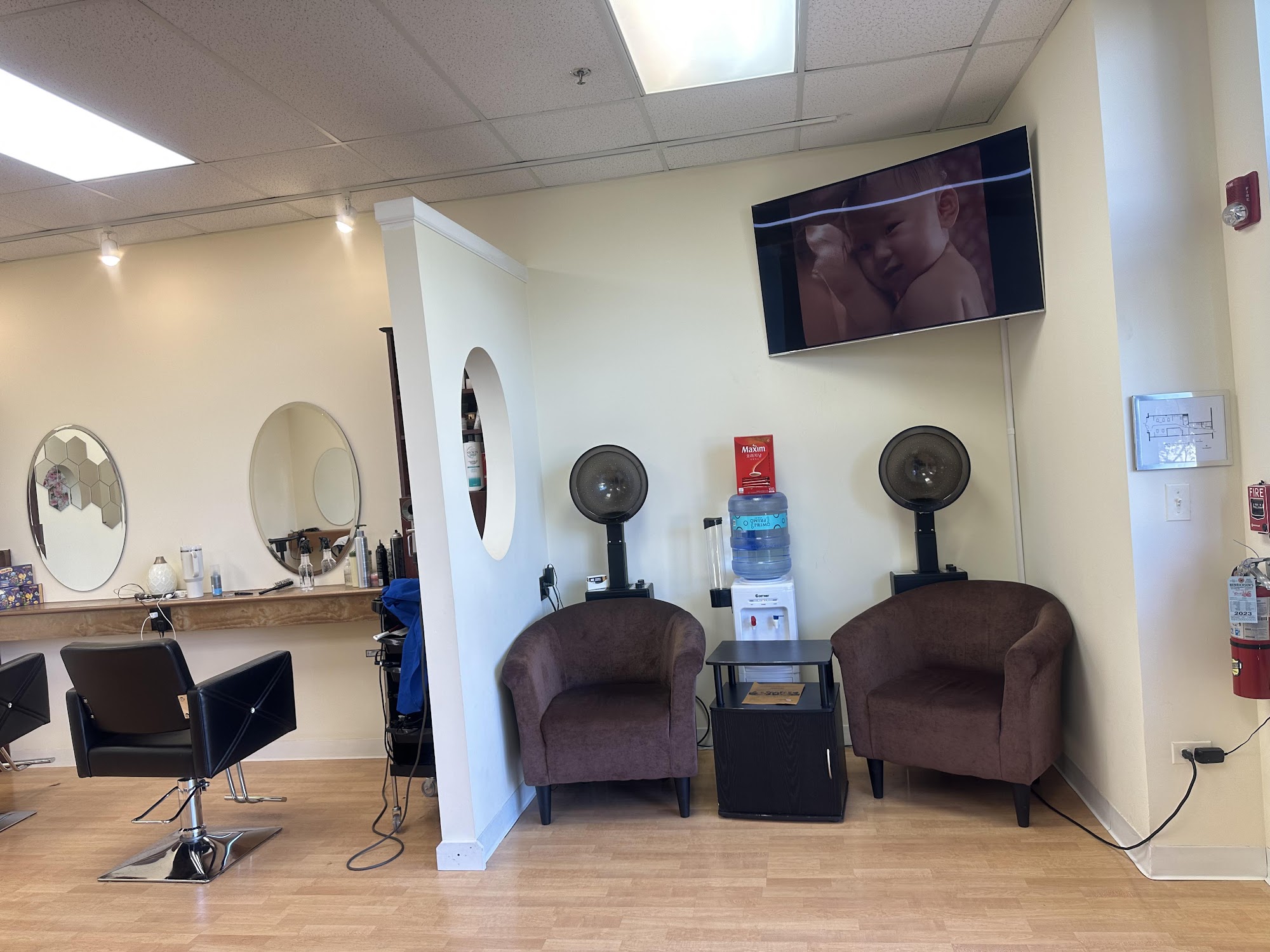 Rosy's Hair Studio 3421 Kirchoff Rd, Rolling Meadows Illinois 60008