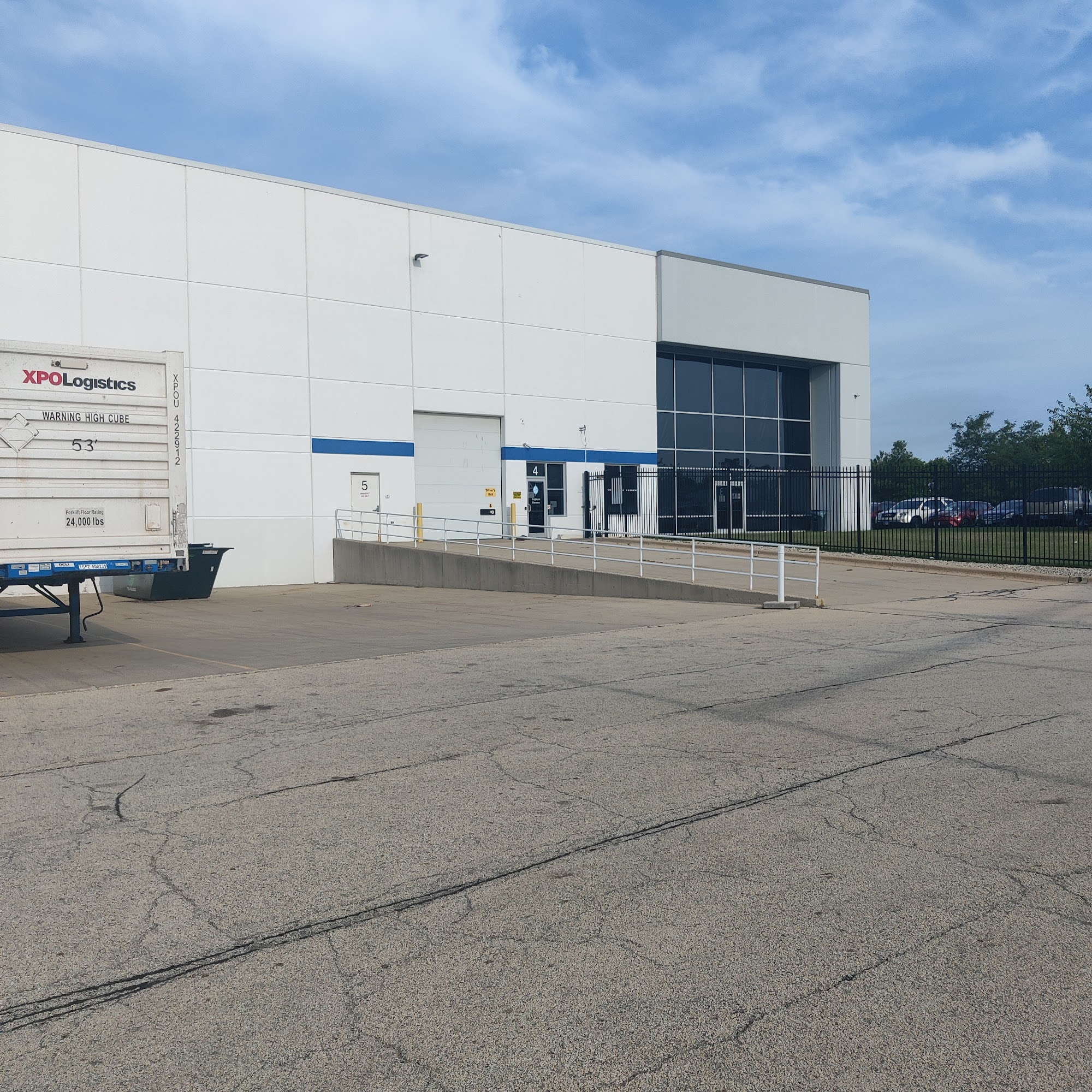 H & M/North Bay Distribution Romeoville