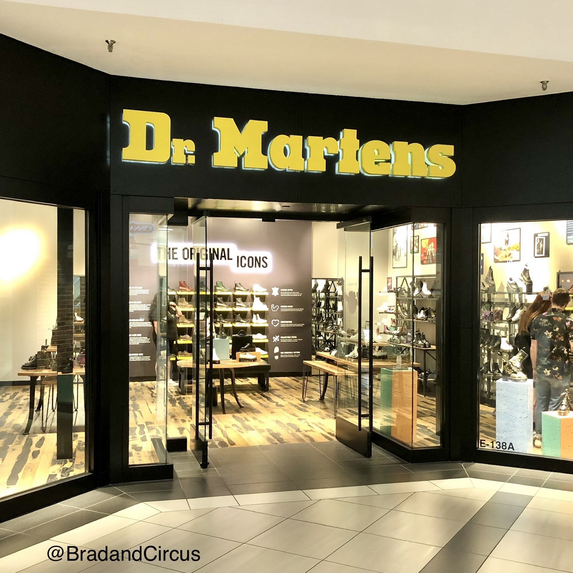 Dr. Martens Woodfield Mall Schaumburg