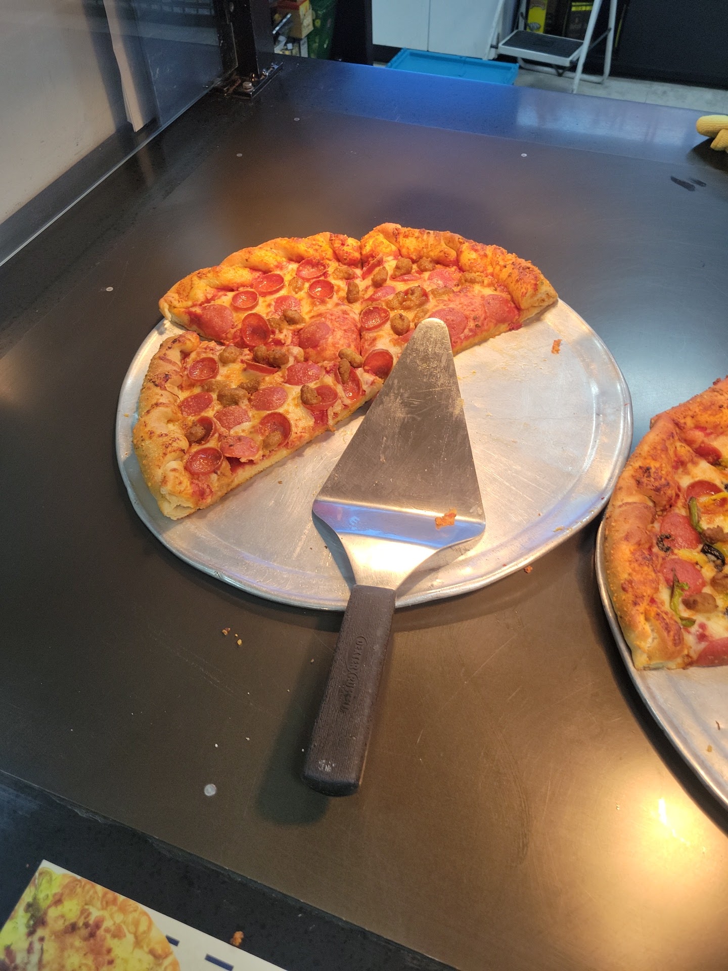 Dan’s Big Slice Pizza