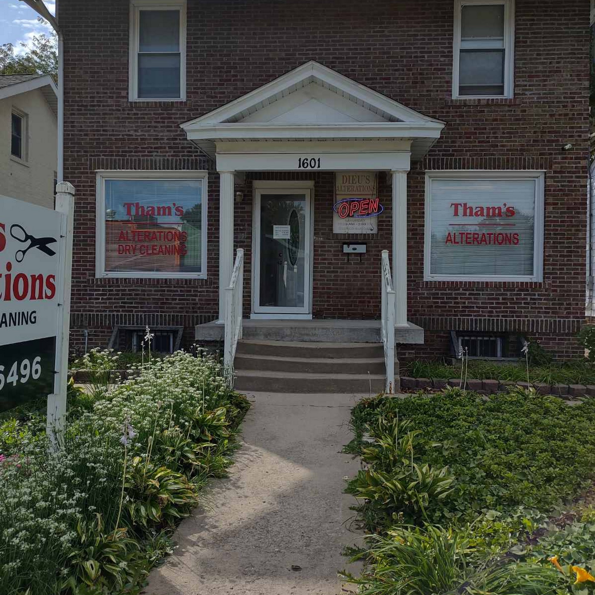 Tham's Alterations and Drycleaning