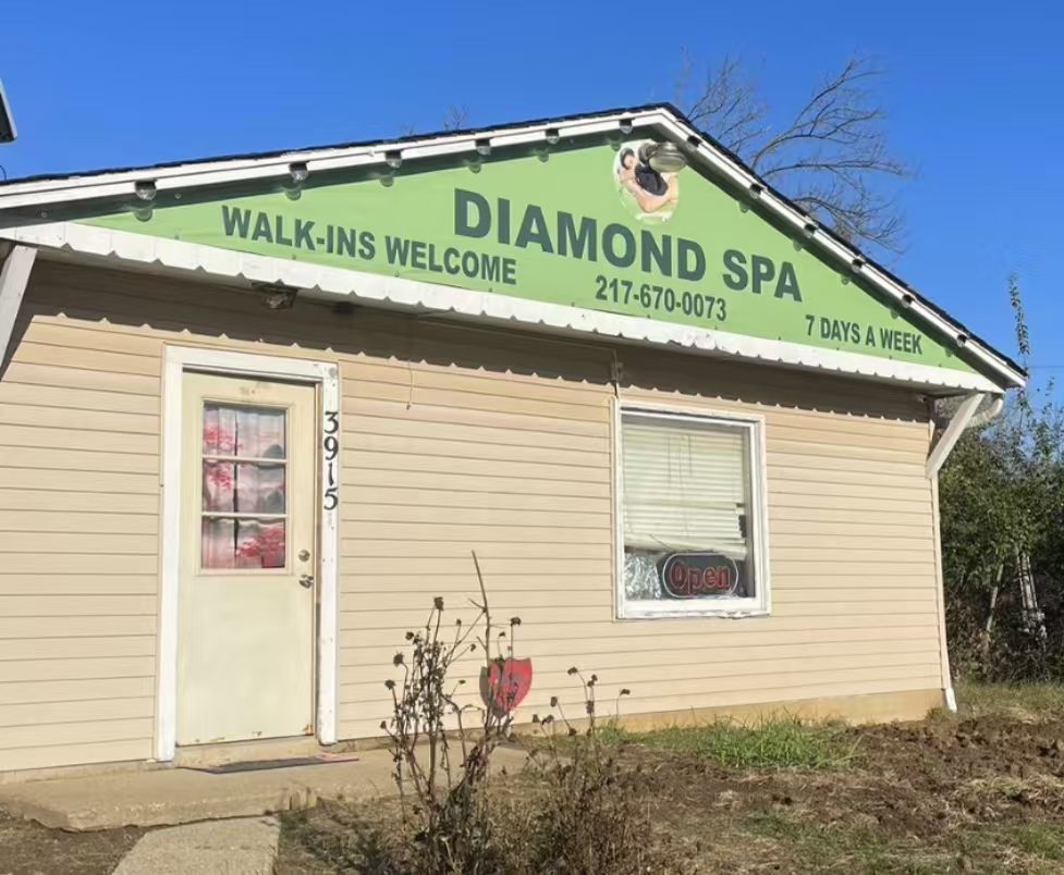 Diamond Spa 3915 N Dirksen Pkwy, Springfield Illinois 62707