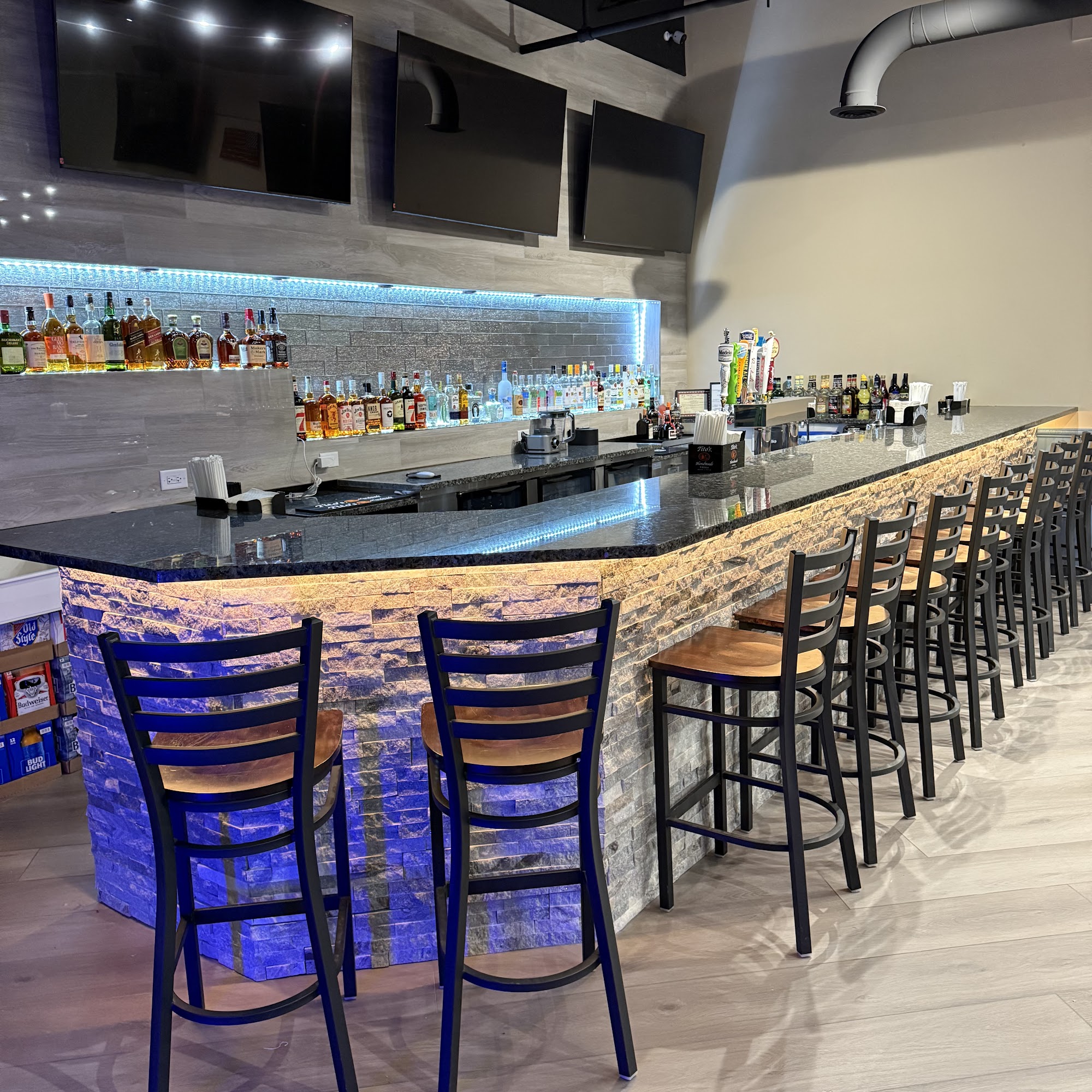 Ballers Bar & Grill 34500 US-45 Suite A, Third Lake