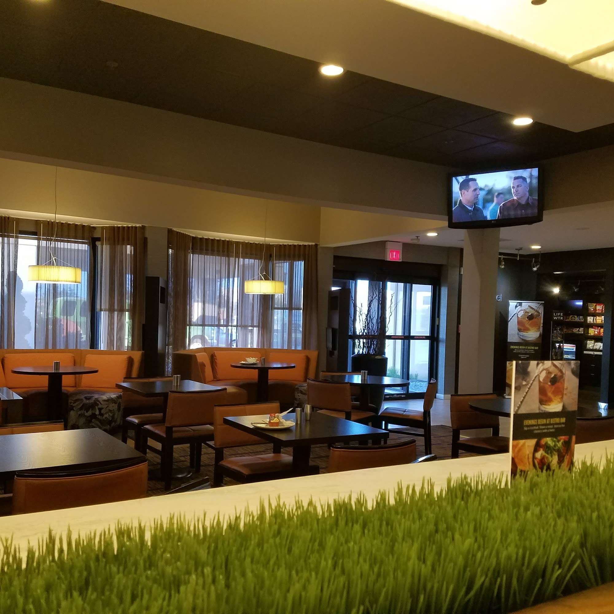 The Bistro - Eat. Drink. Connect.® Waukegan