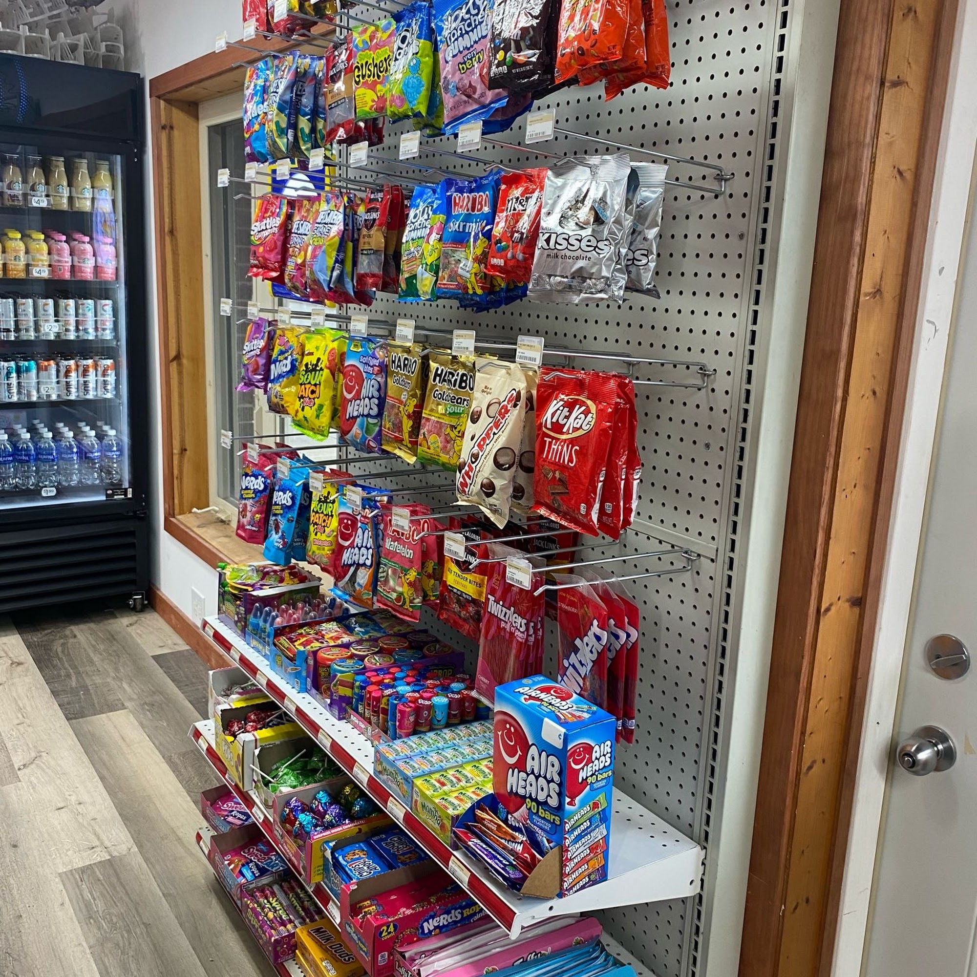 Grab N Go 7 S Lincoln St, Westmont