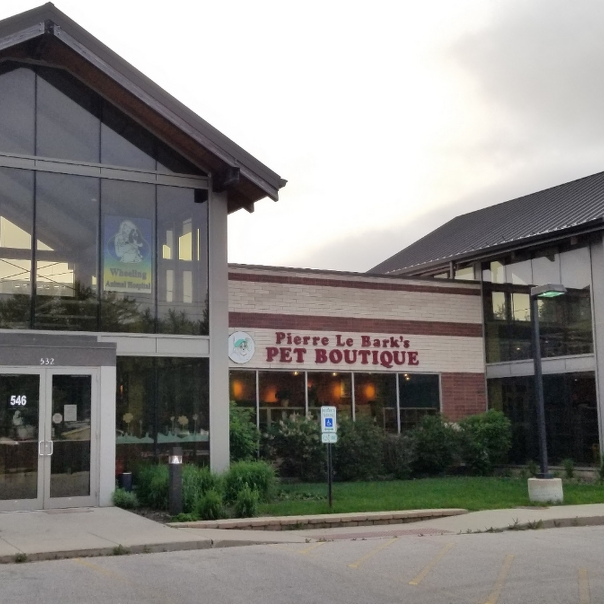 Wheeling Animal Hospital and Pet Resort Wheeling