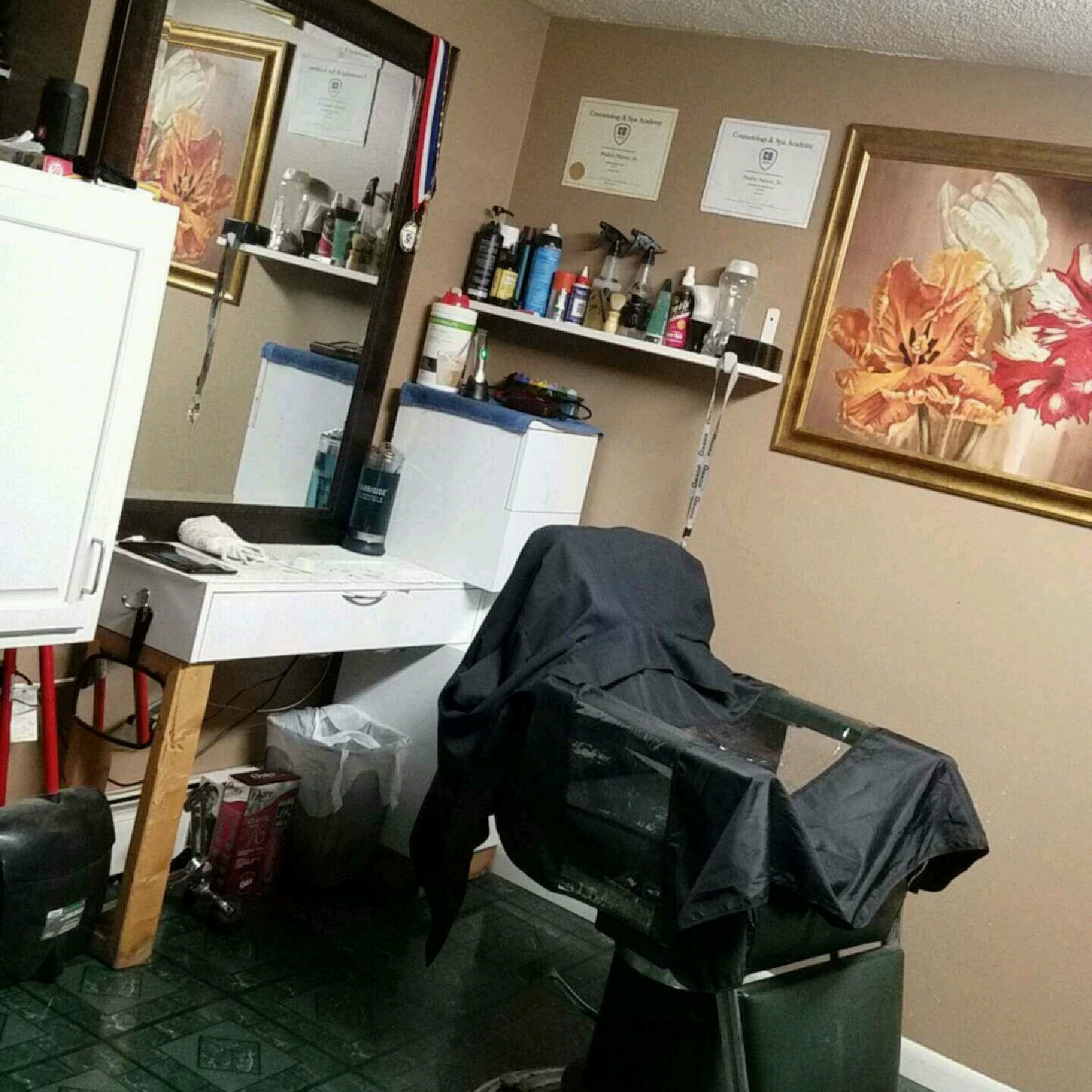 Dro's Barber Shop (The Chop Shop)