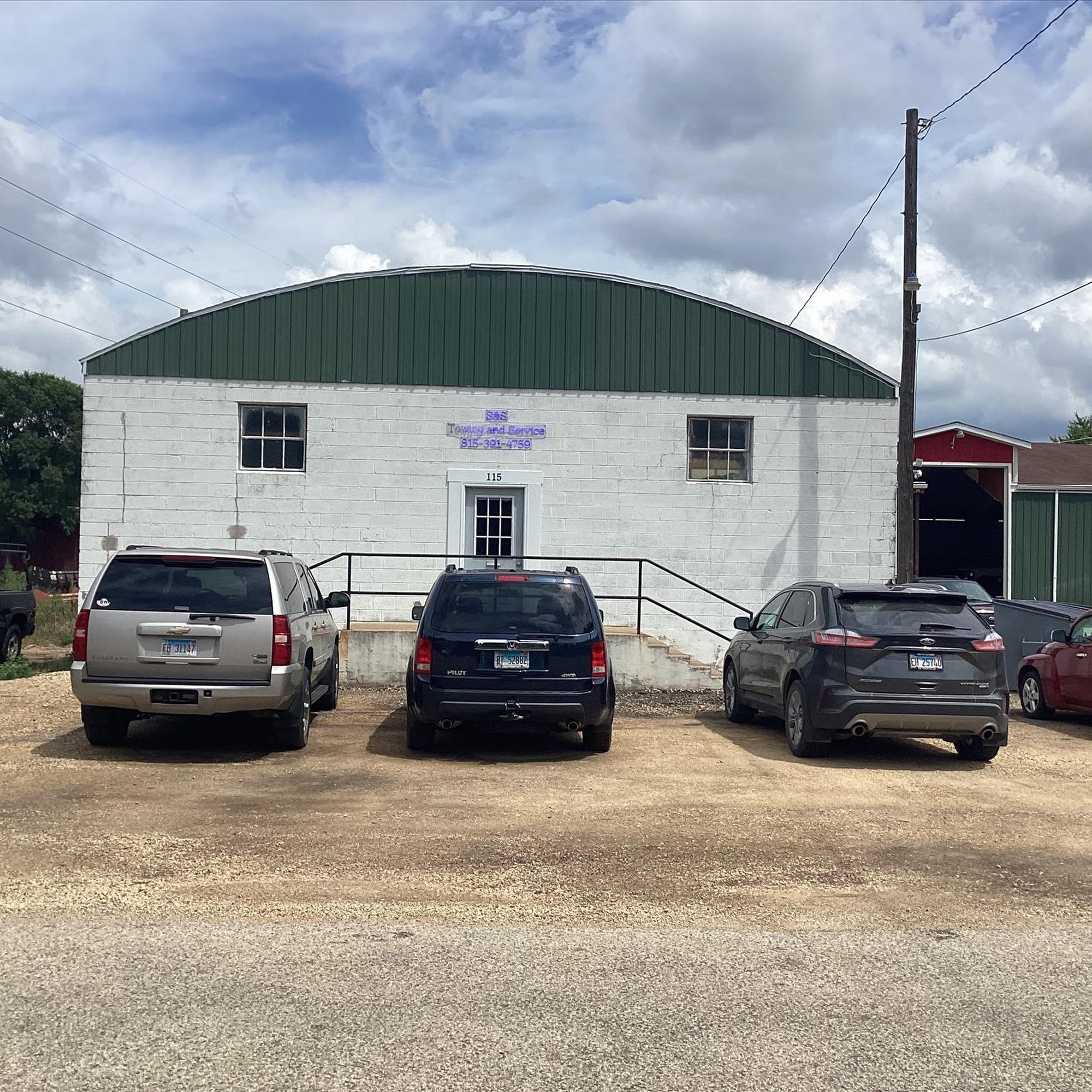 S&S Towing and Service Winnebago