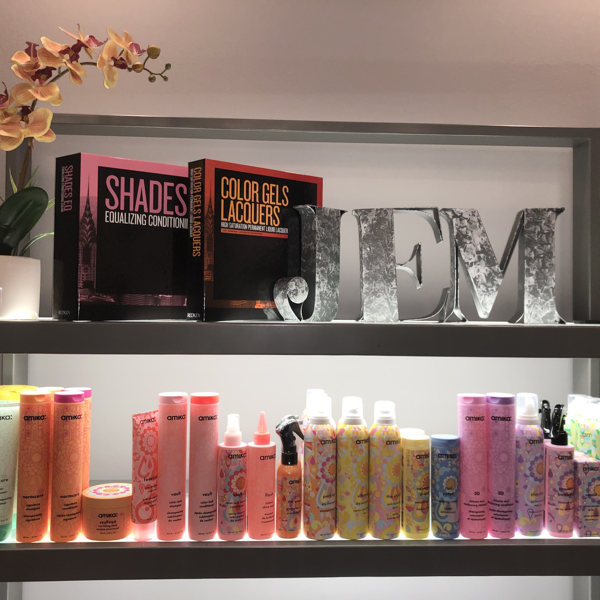JEM Salon 3520 Seven Bridges Dr #117, Woodridge Illinois 60517