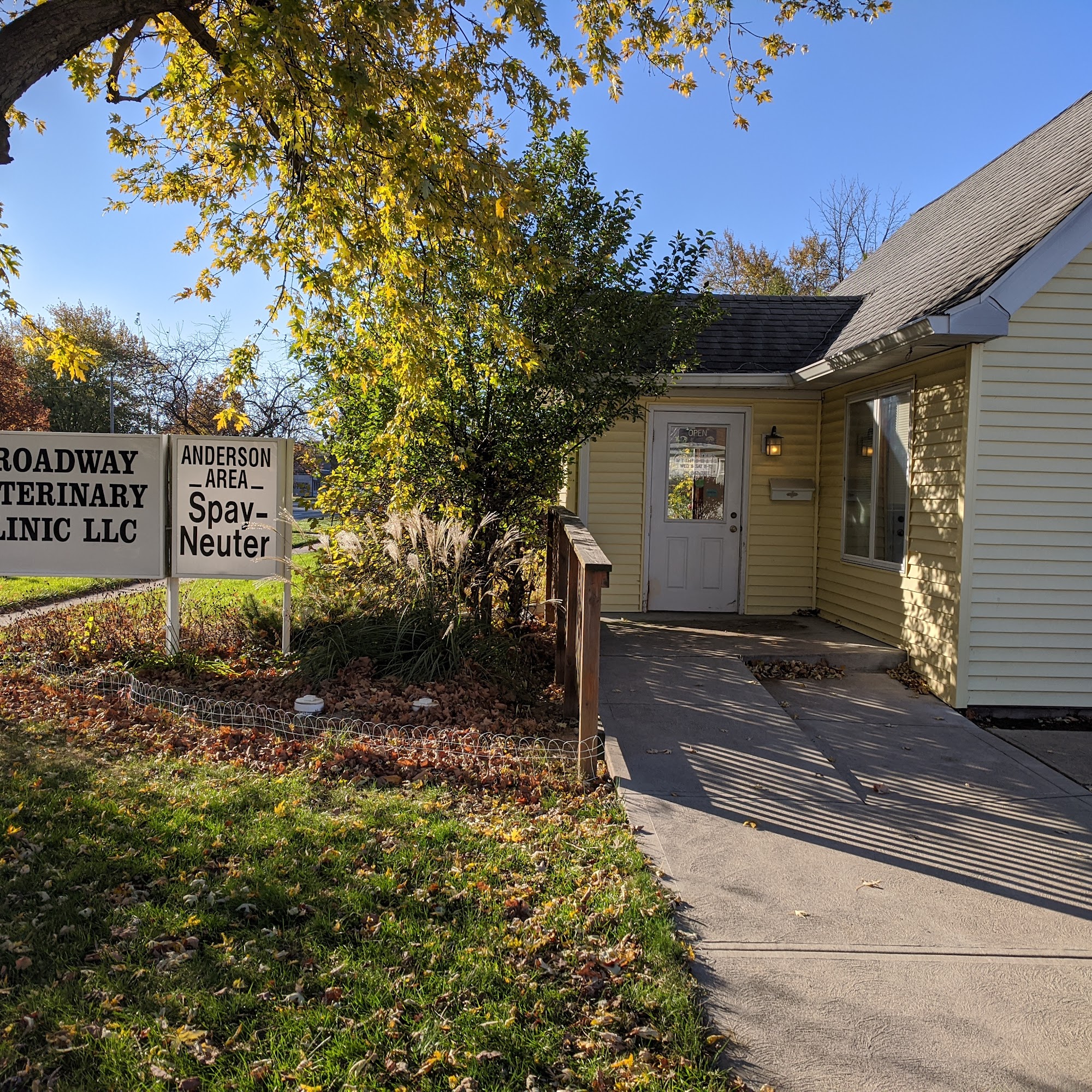 Broadway Veterinary Clinic Anderson