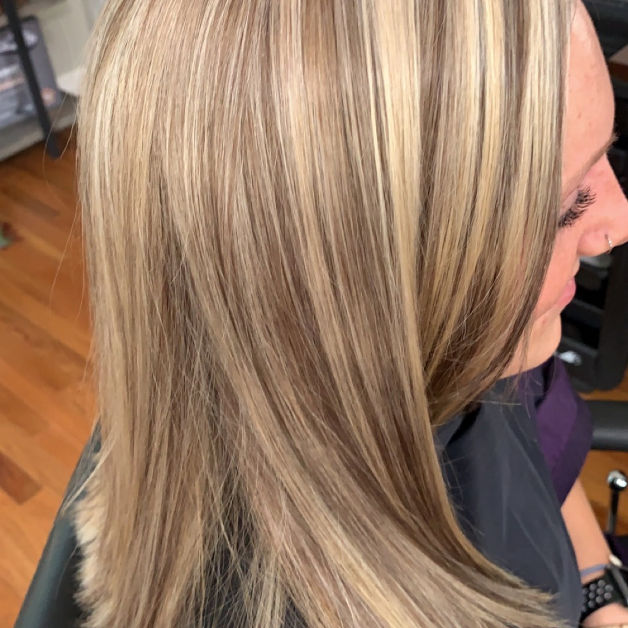 Whits Hair Salon