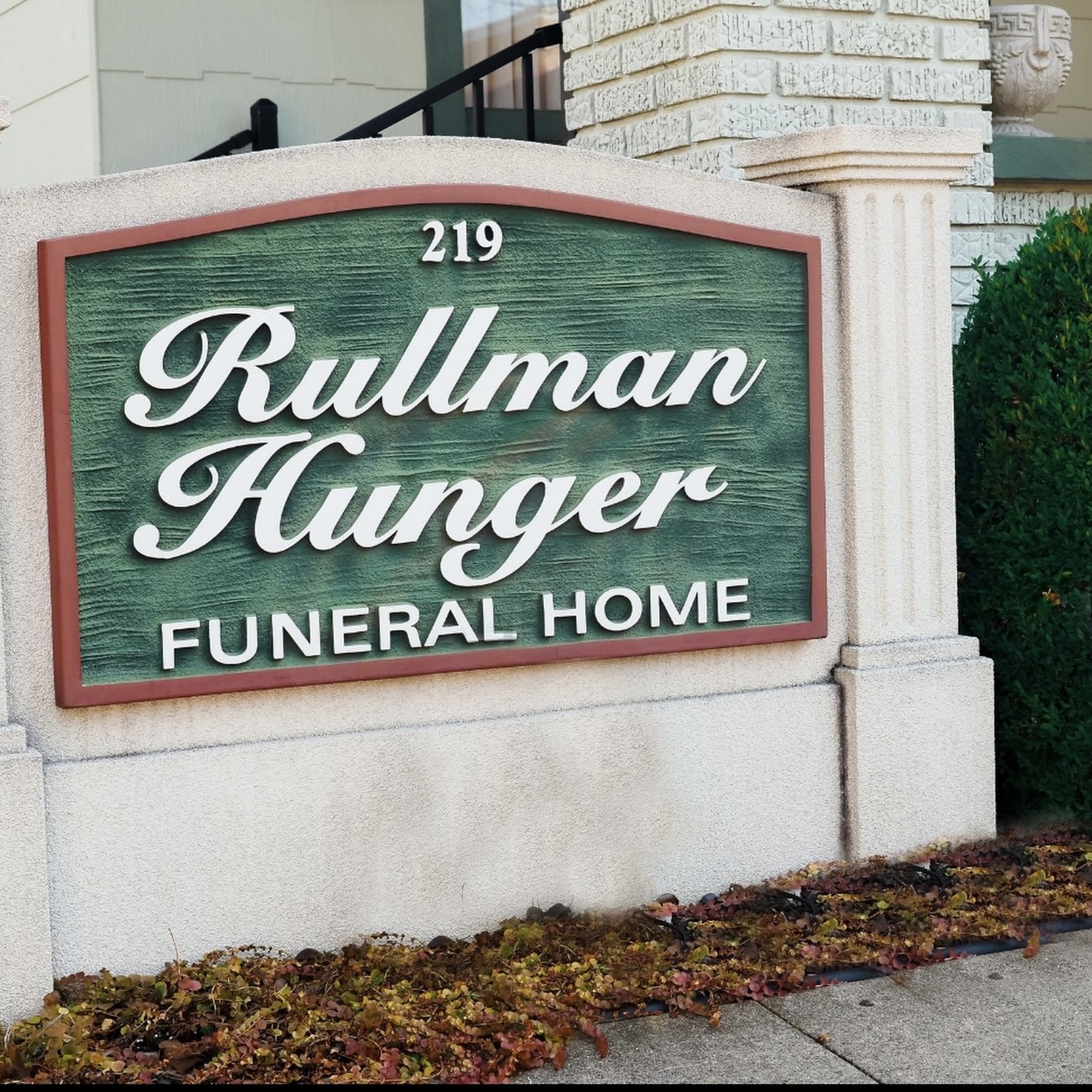 Rullman Hunger Funeral Home Aurora