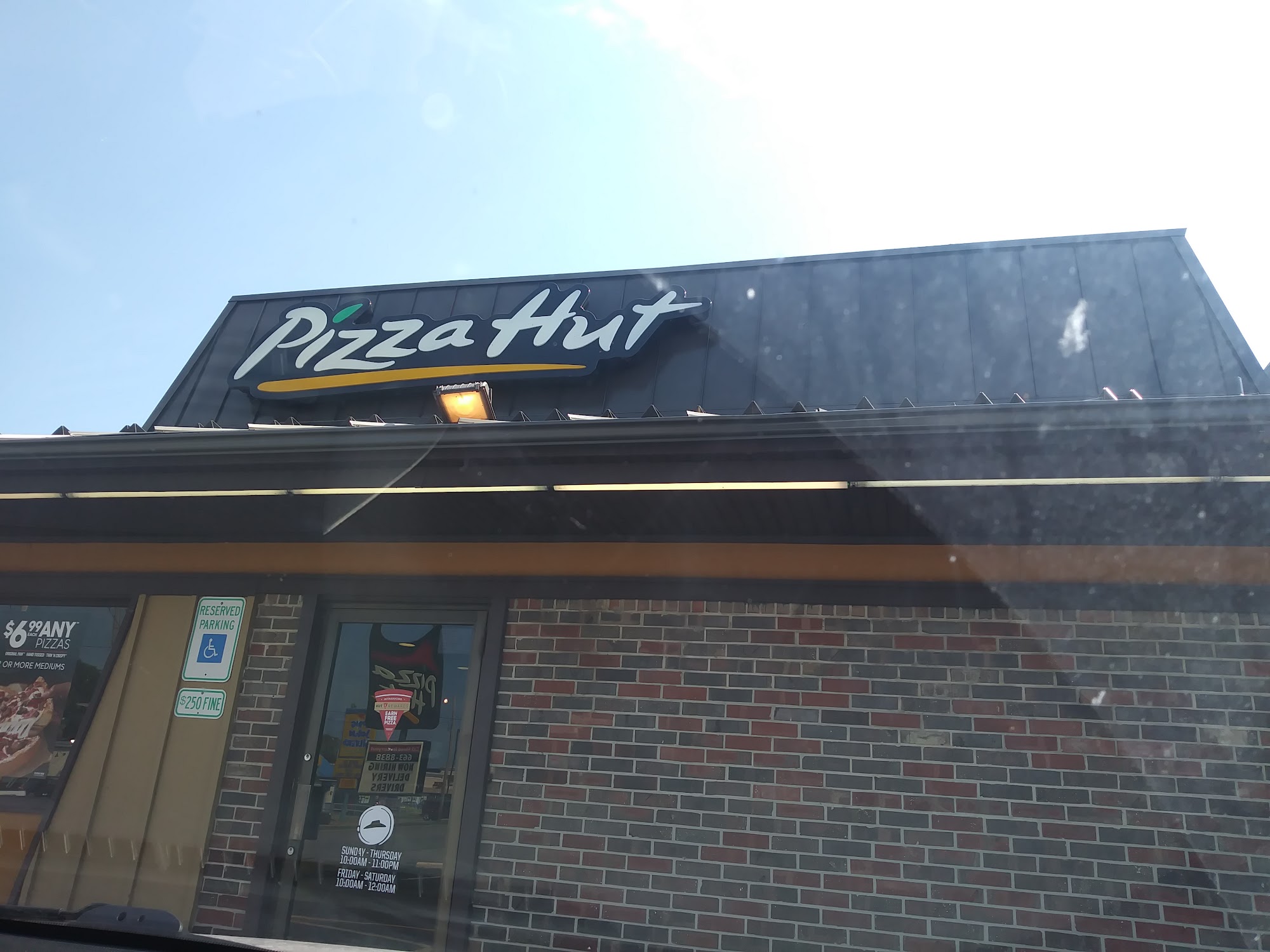 Pizza Hut