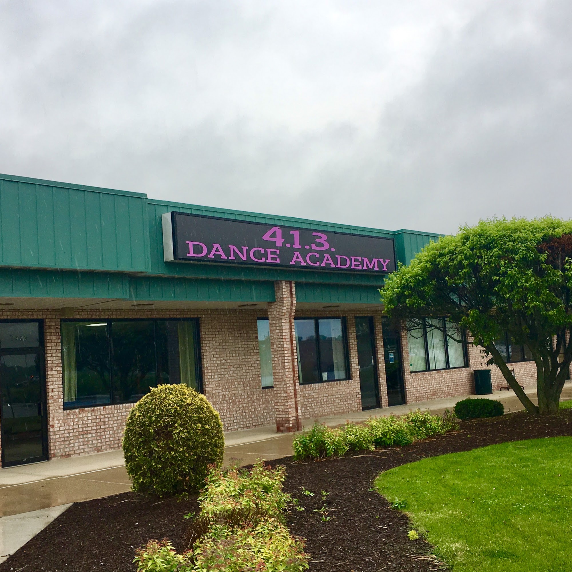 4.1.3. Dance Academy 1125 Merrillville Rd, Crown Point Indiana 46307