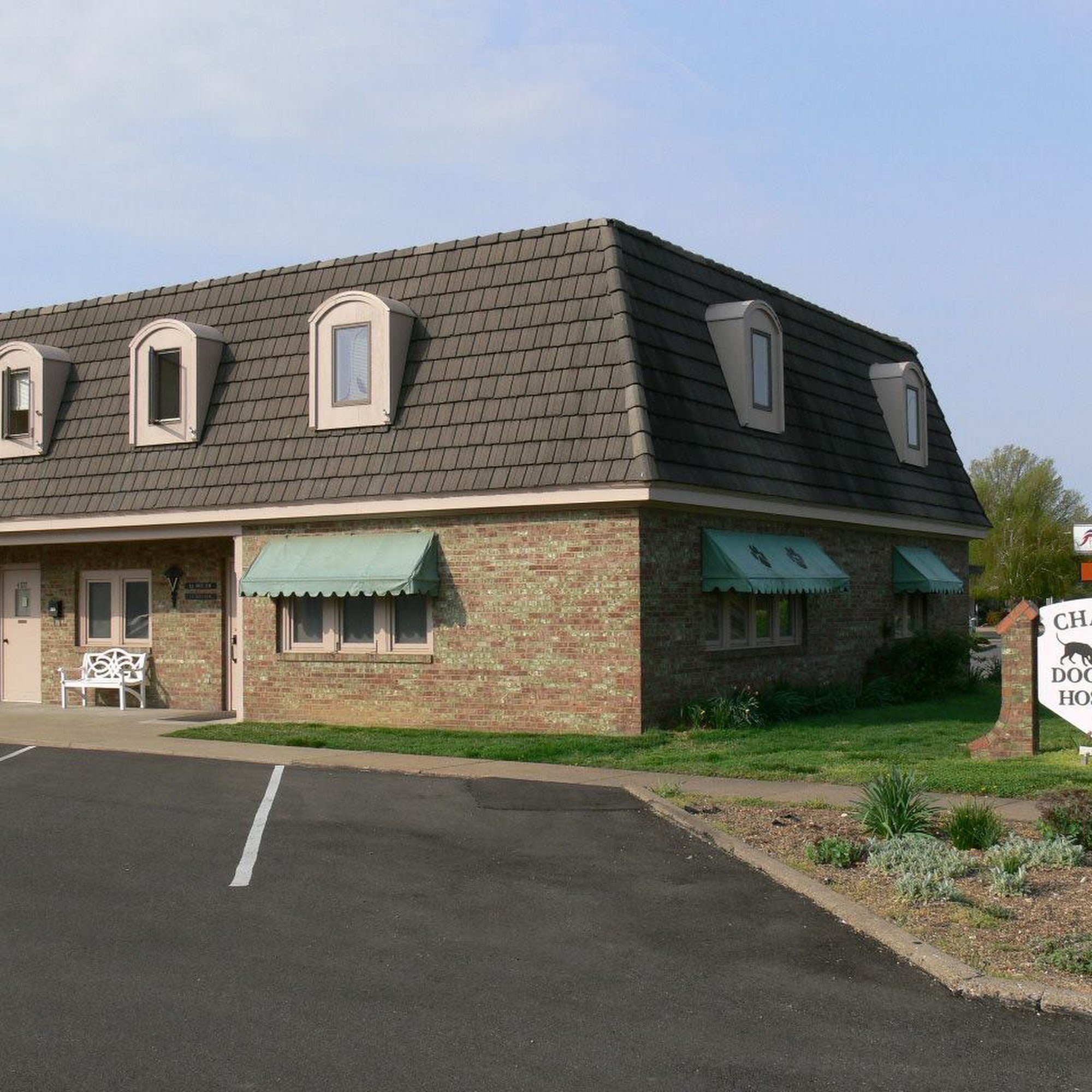 Chateau Dog & Cat Hospital Evansville