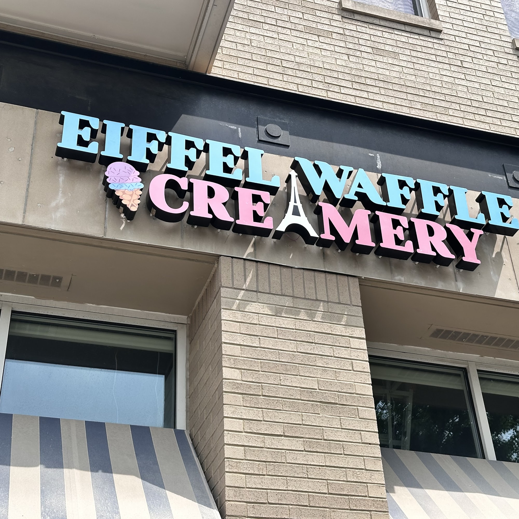 Eiffel Waffle Fishers 8594 E 116th St # 40, Fishers