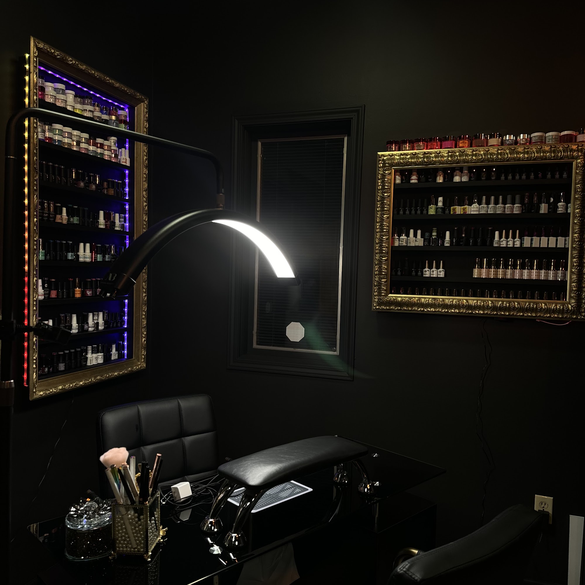 The Pineapple Lounge LLC 2029 Reed Rd, Fort Wayne Indiana 46815