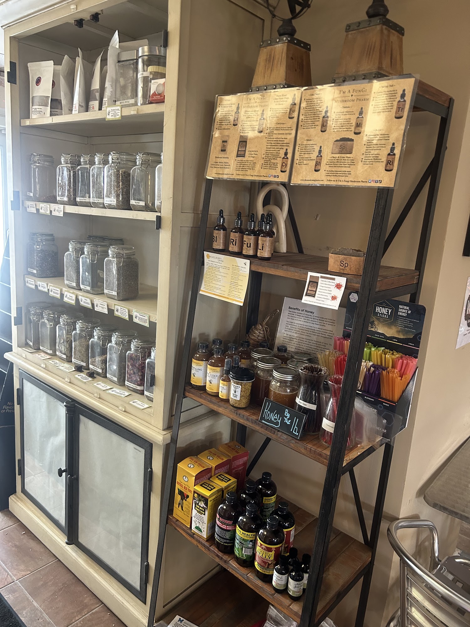 Vibrations Health, Wellness And Juice Bar Gary