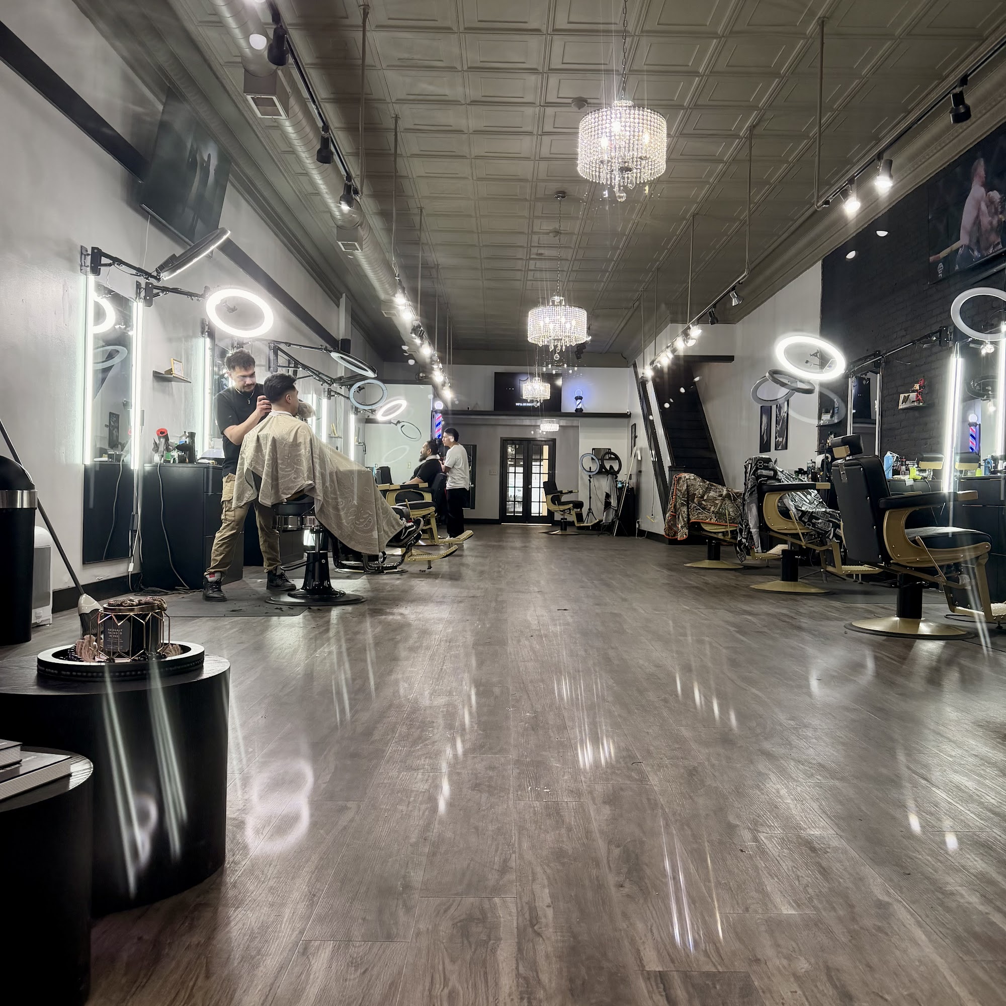 Hollywood Fade Barbershop Goshen