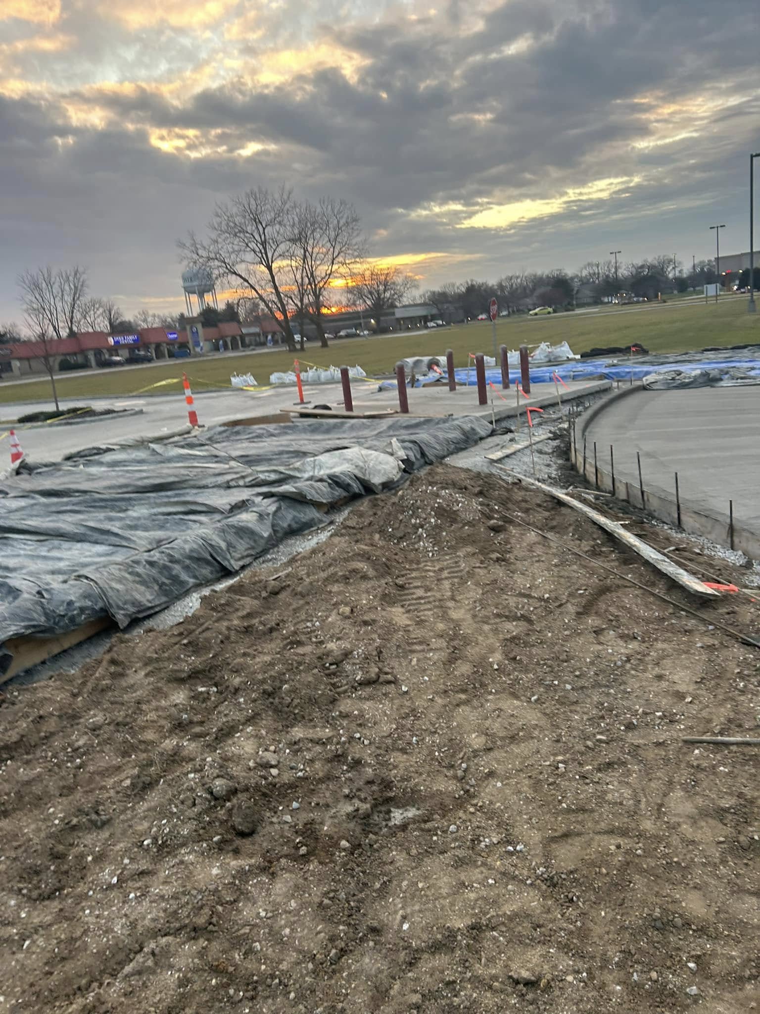 V & H Excavating Co Inc 402 Norbeh Dr, Hebron Indiana 46341