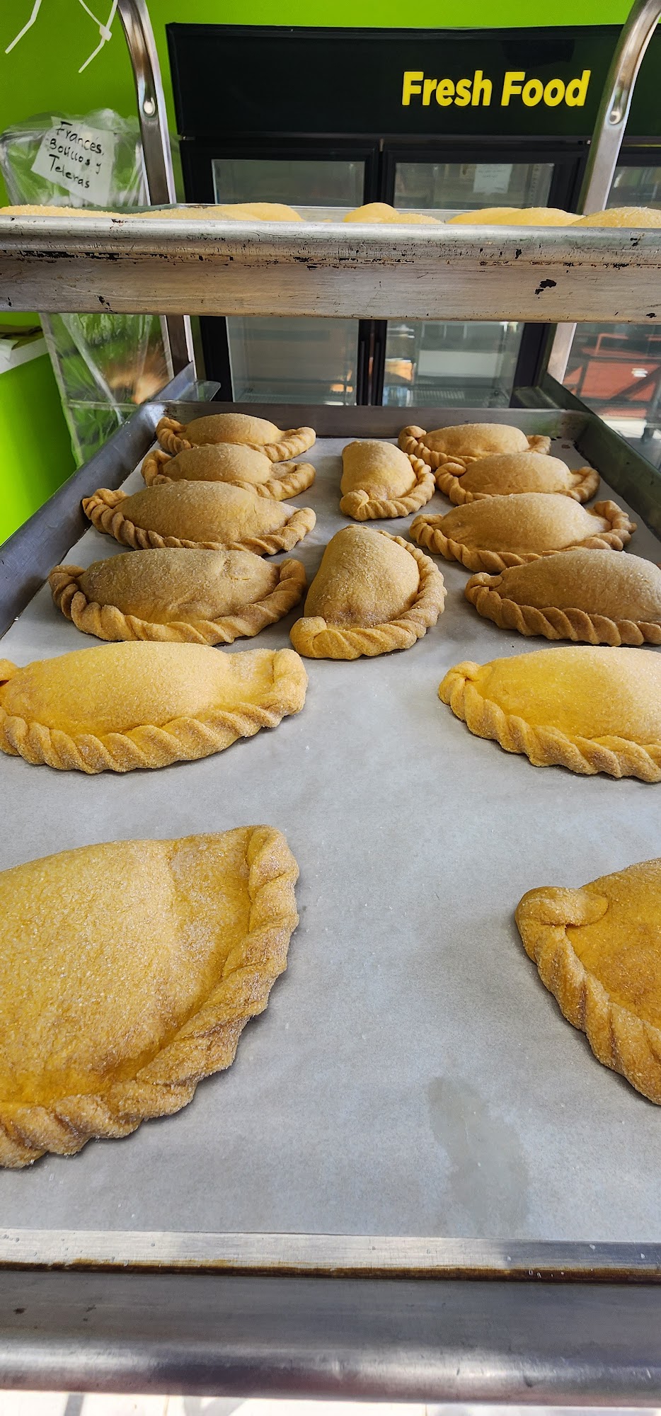 Panadería y Repostería Emanuel Menu