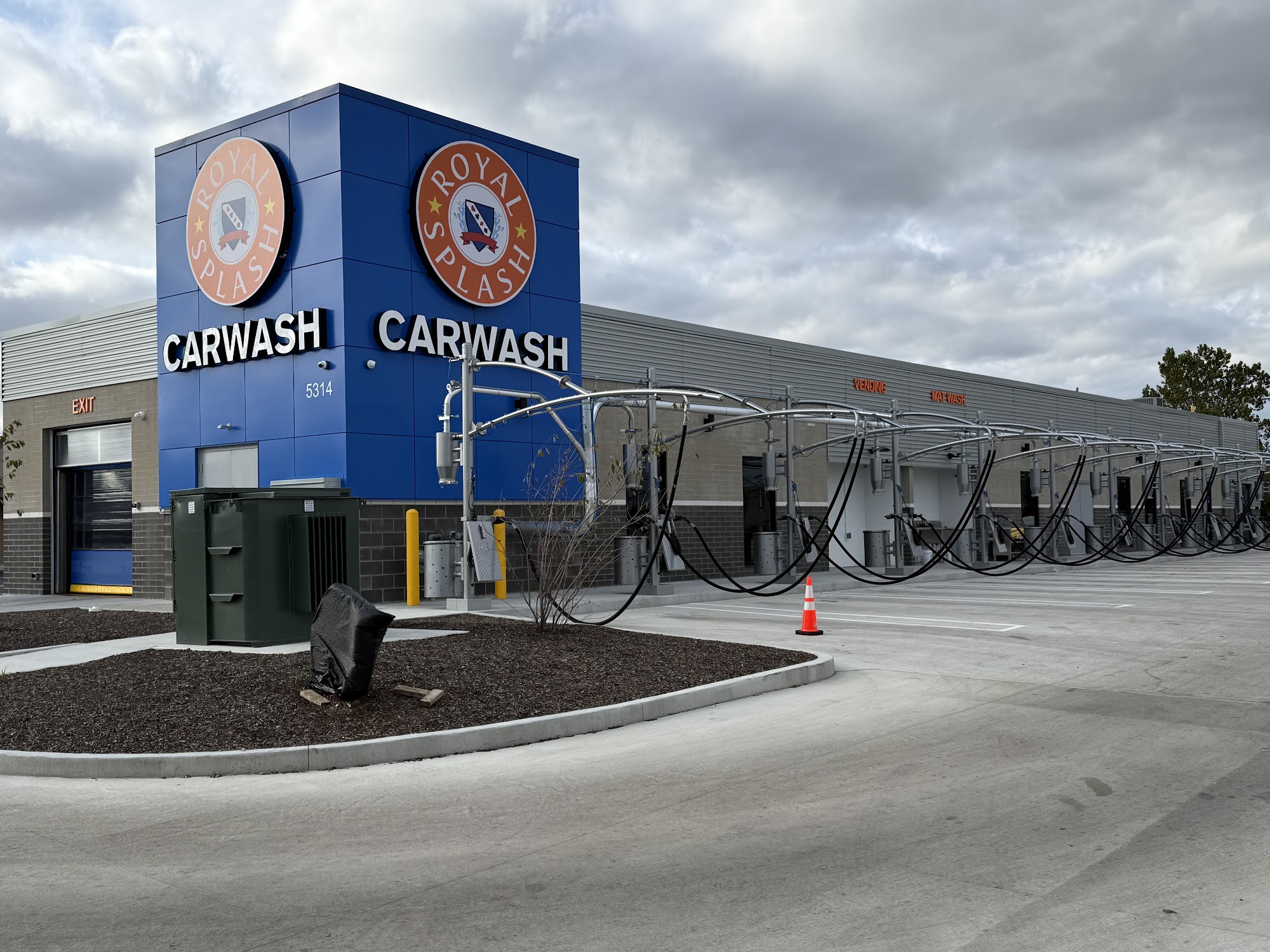 Royal Splash Carwash