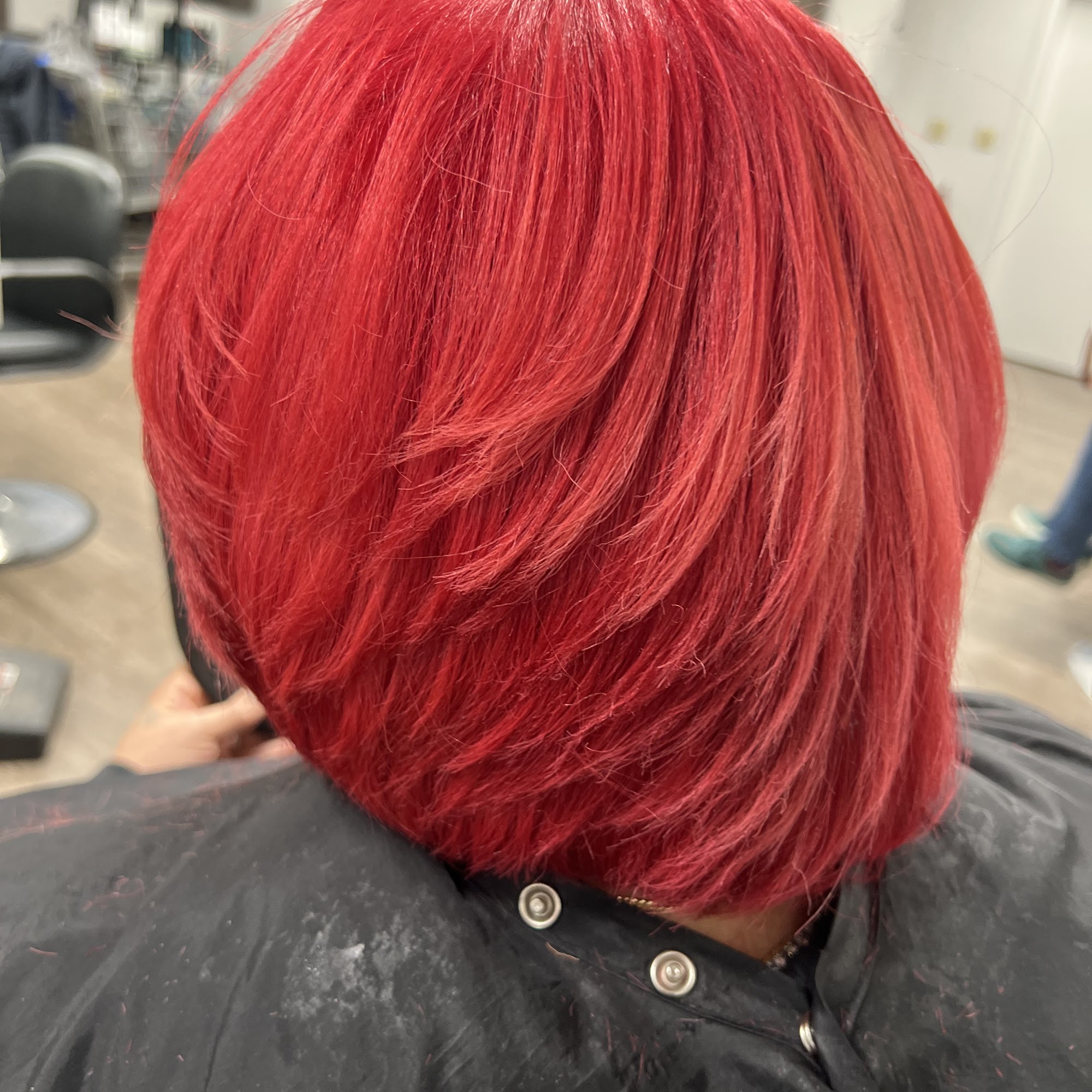 Mirror Mirror Spalon 2814 N High School Rd suite a, Indianapolis Indiana 46224