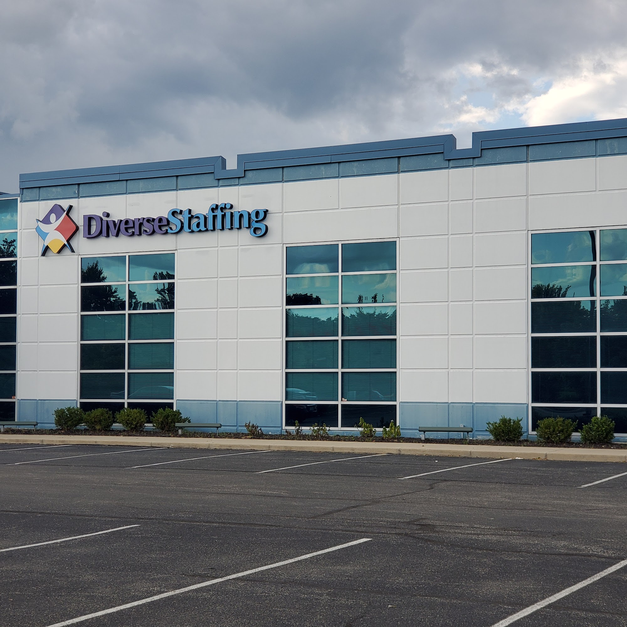 Diverse Staffing Corporate 7135 Waldemar Dr, Indianapolis Indiana 46268