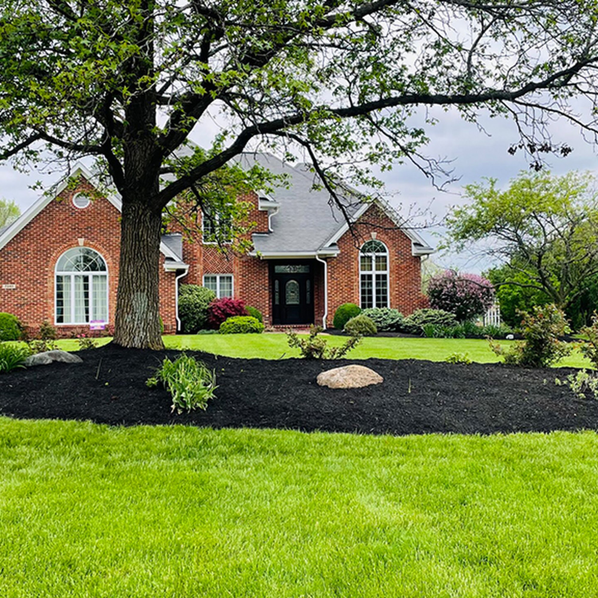 Lux Lawn Care and Landscape