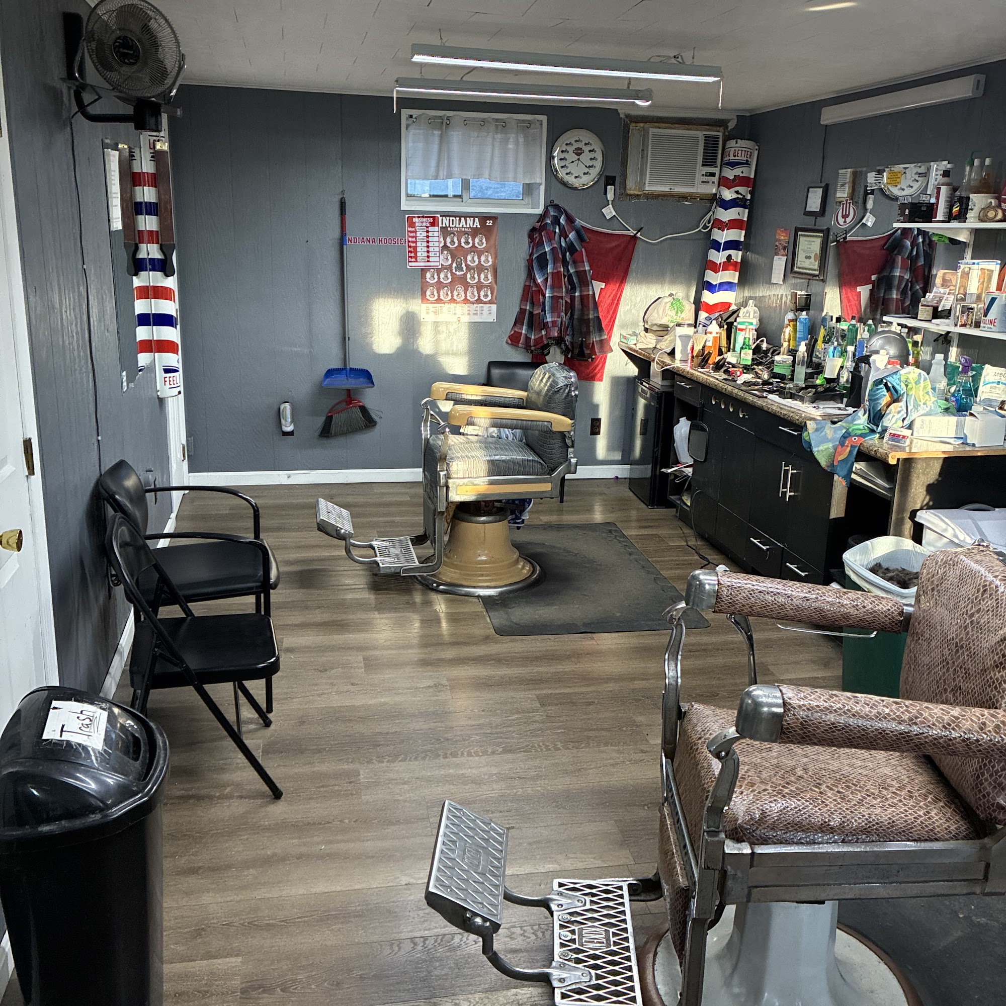 Marengo Barber Shop 109 Main St, Marengo Indiana 47140