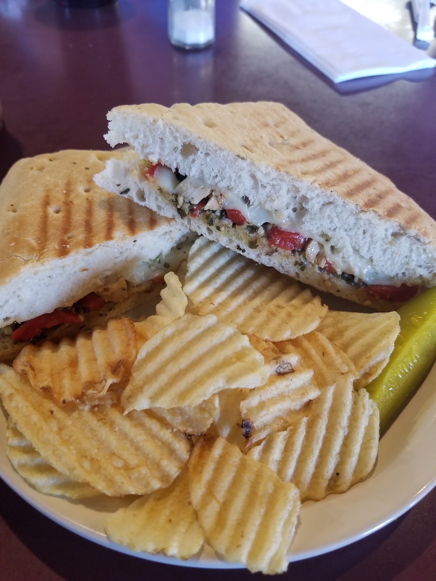 Cafe Royal 1451 S Memorial Dr, New Castle, IN 47362