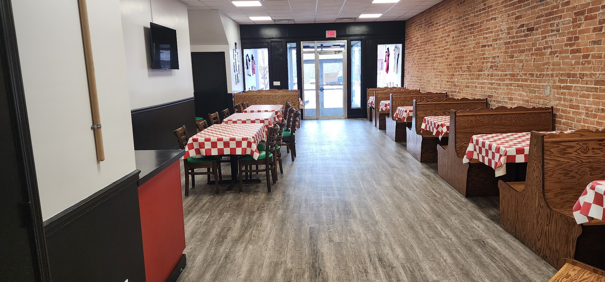 Keyhole Pizzeria 210 E Main St, North Manchester