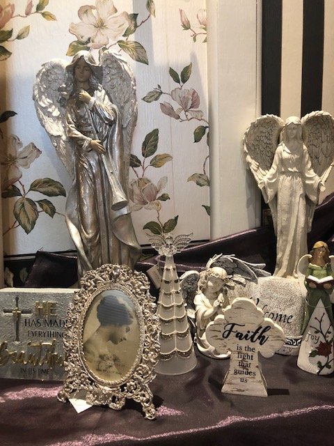 Doris' Drapery Boutique