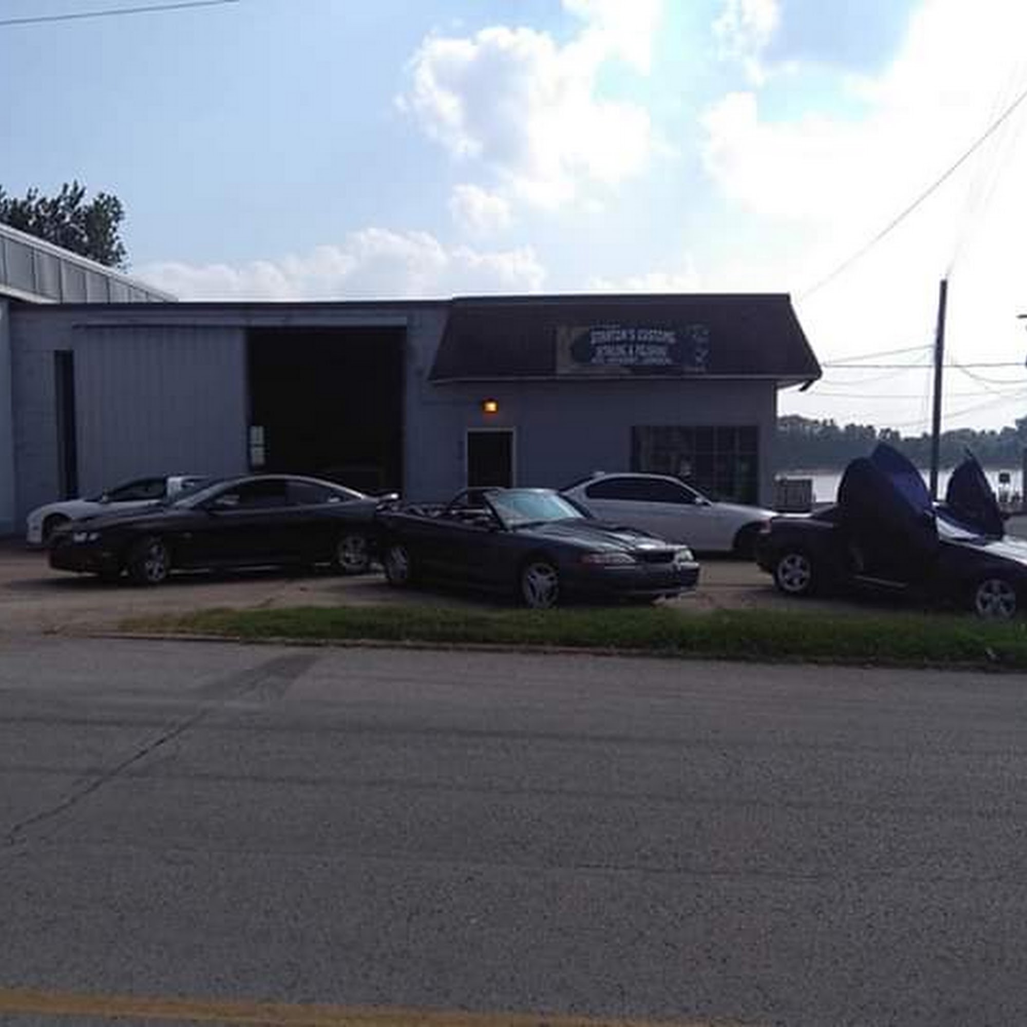 Stanton's Customs 305 Franklin St, Troy Indiana 47588