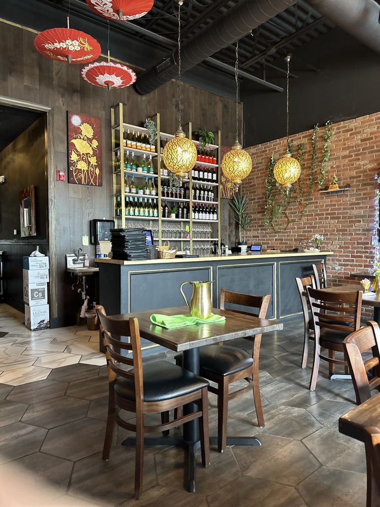 Thai Isaan 655 IN-32, Westfield, IN 46074