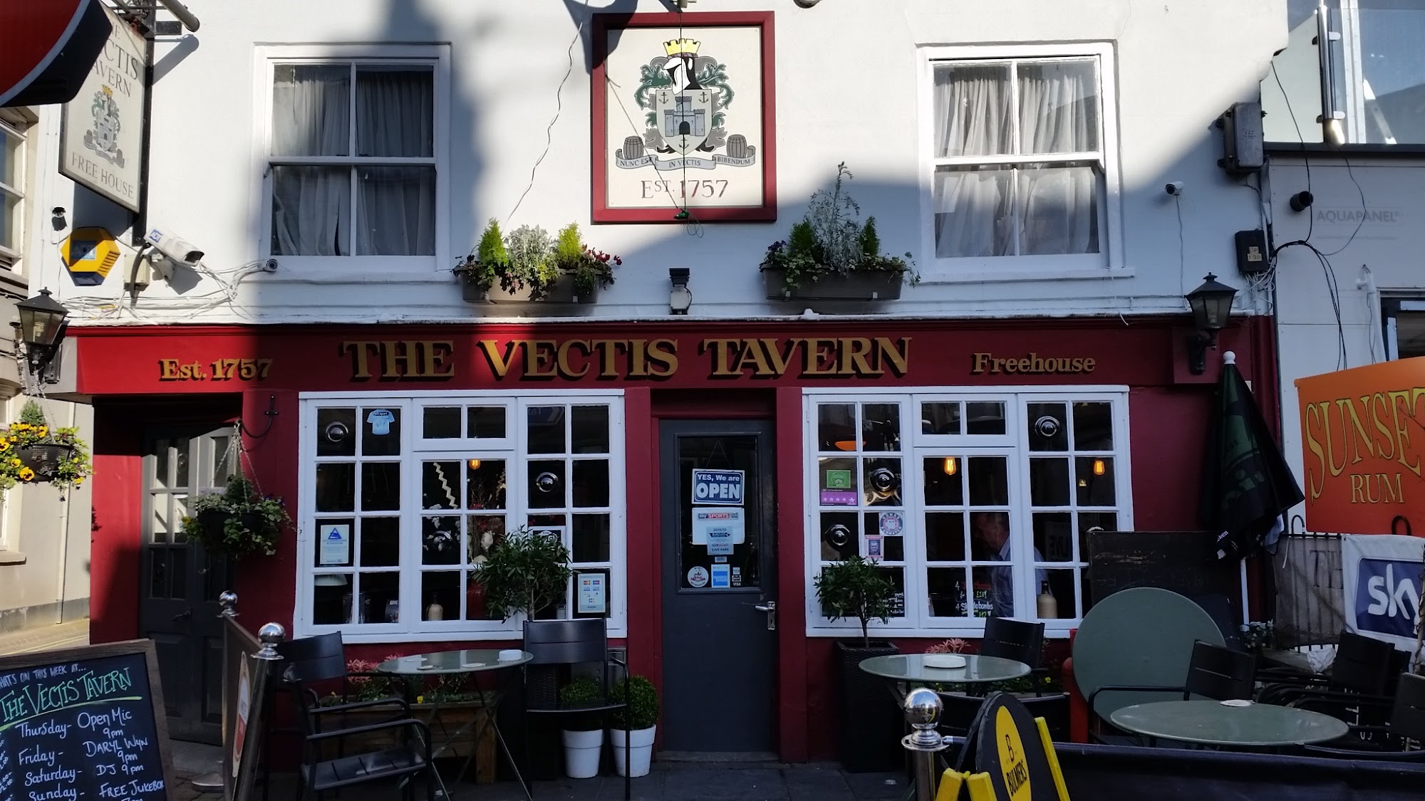 The Vectis Tavern 103 High St, Cowes