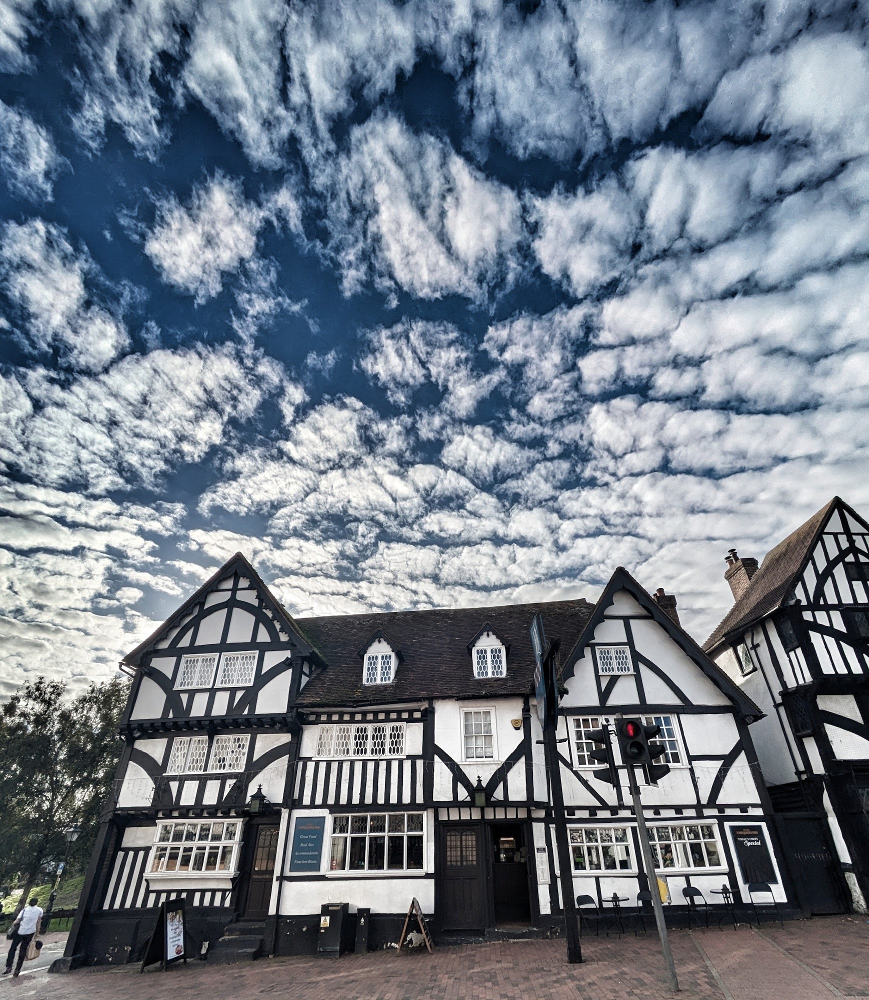 Ye Olde Chequers Inn 122 High St, Tonbridge