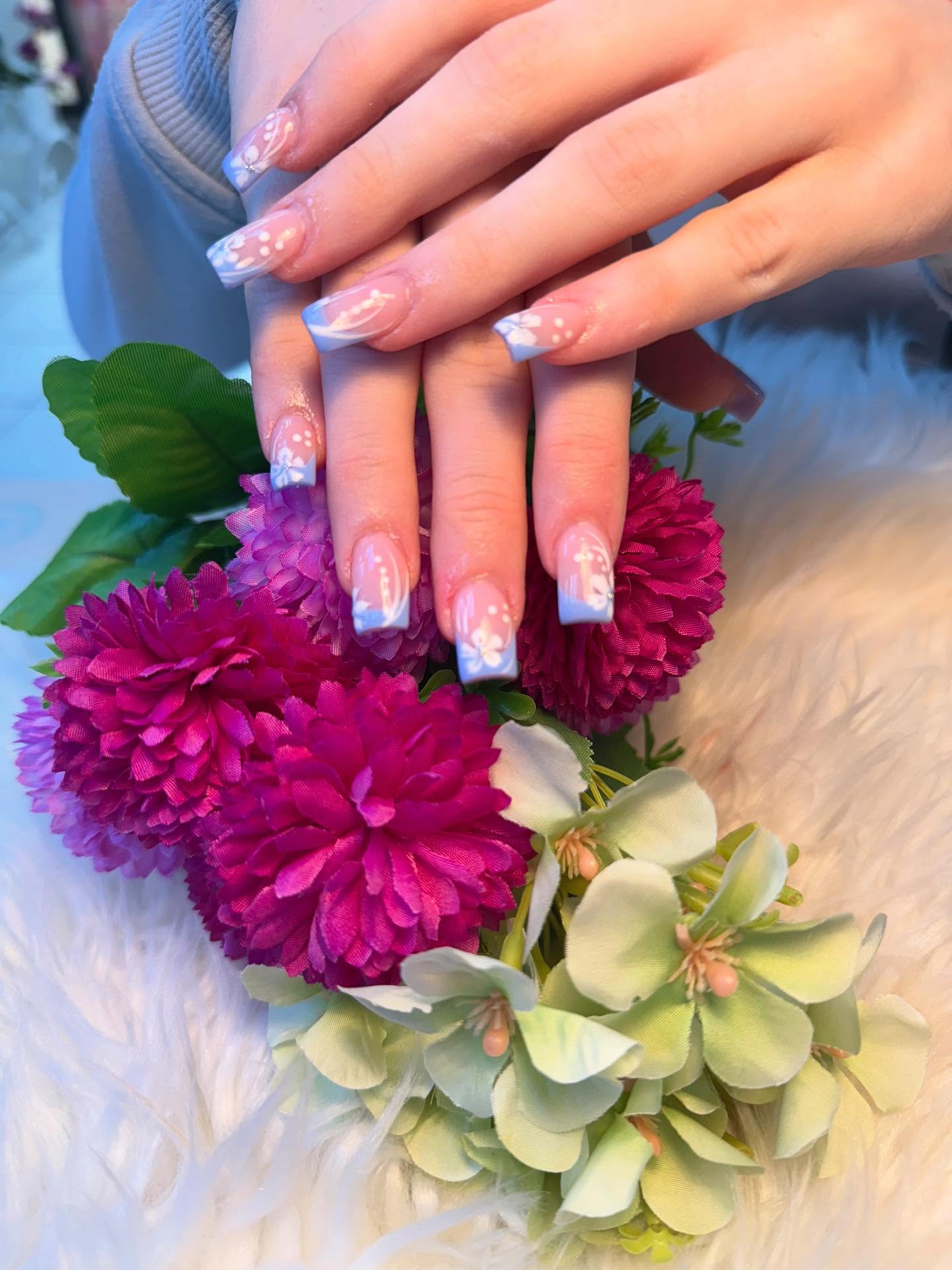 American Nails & Beauty