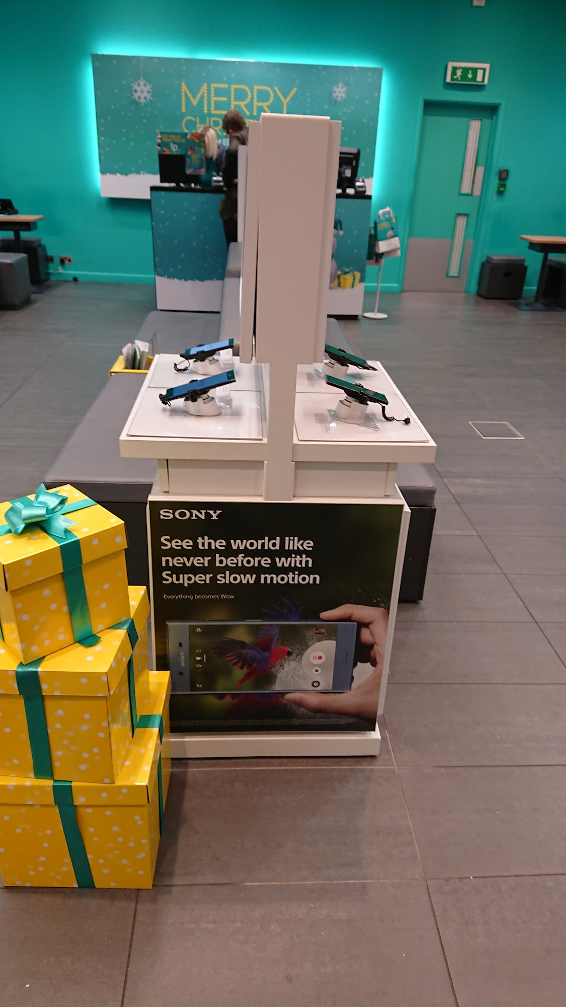 EE