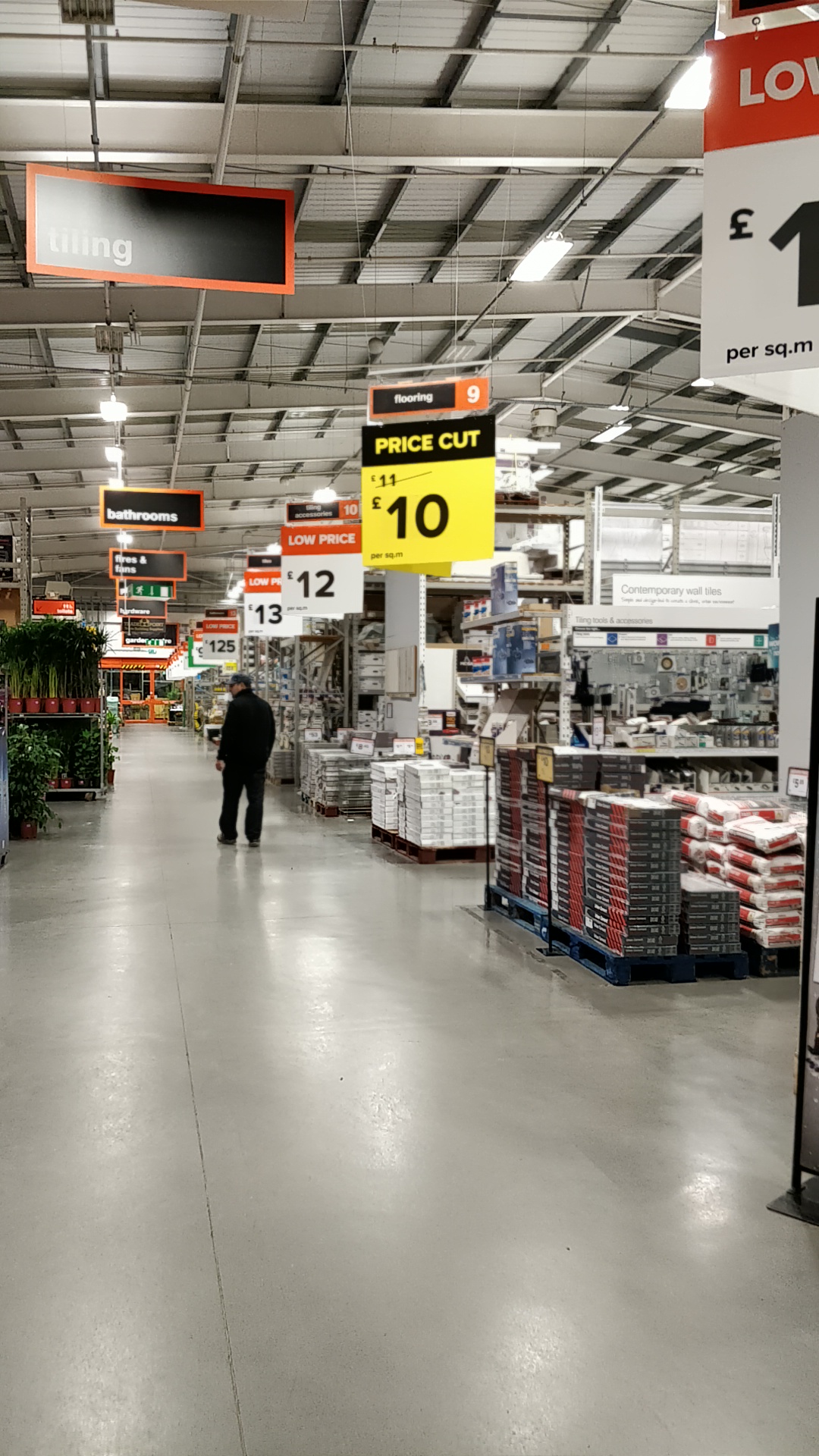 B&Q