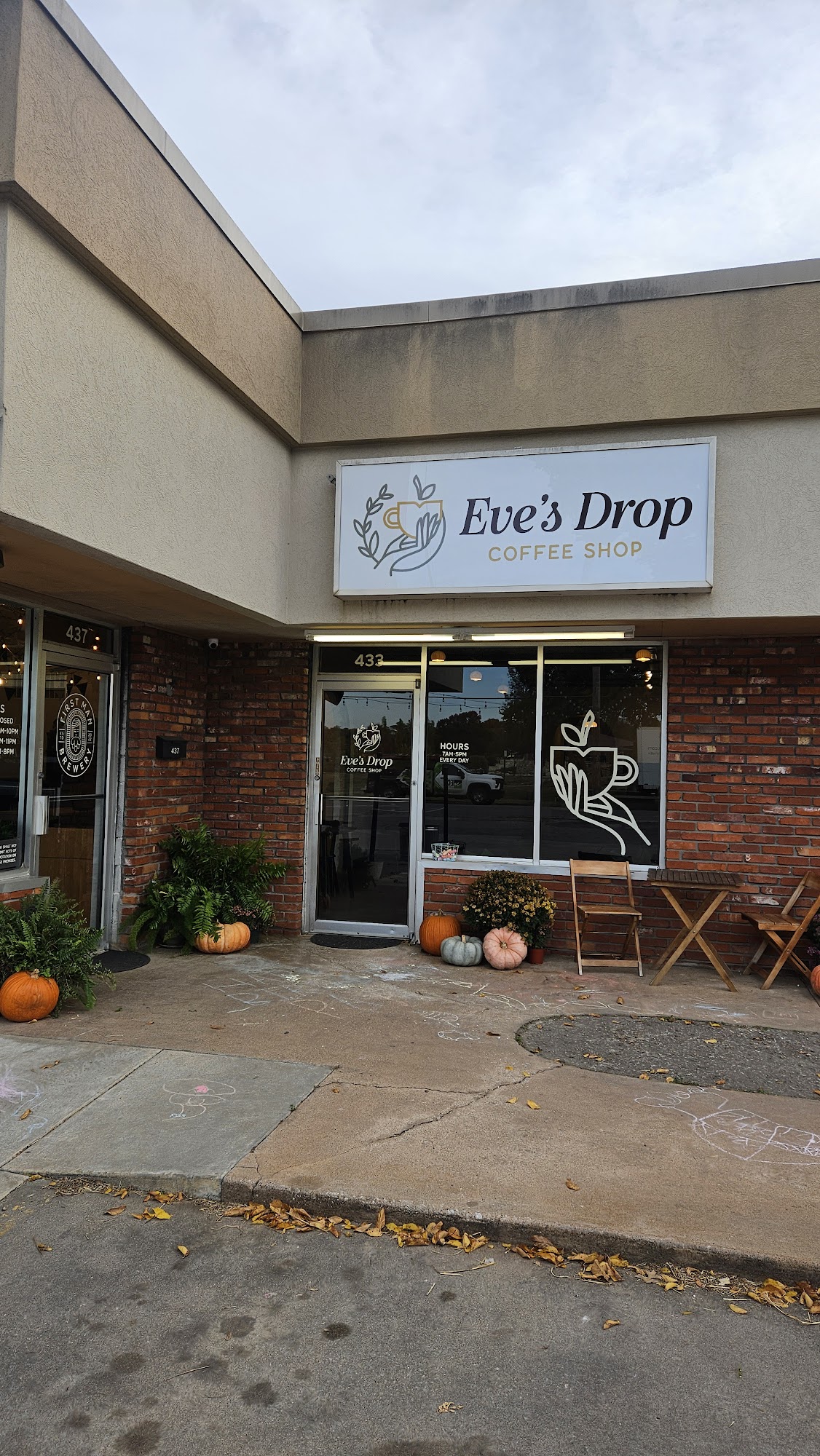 Eve's Drop Coffee Shop 433 E Madison Ave, Derby
