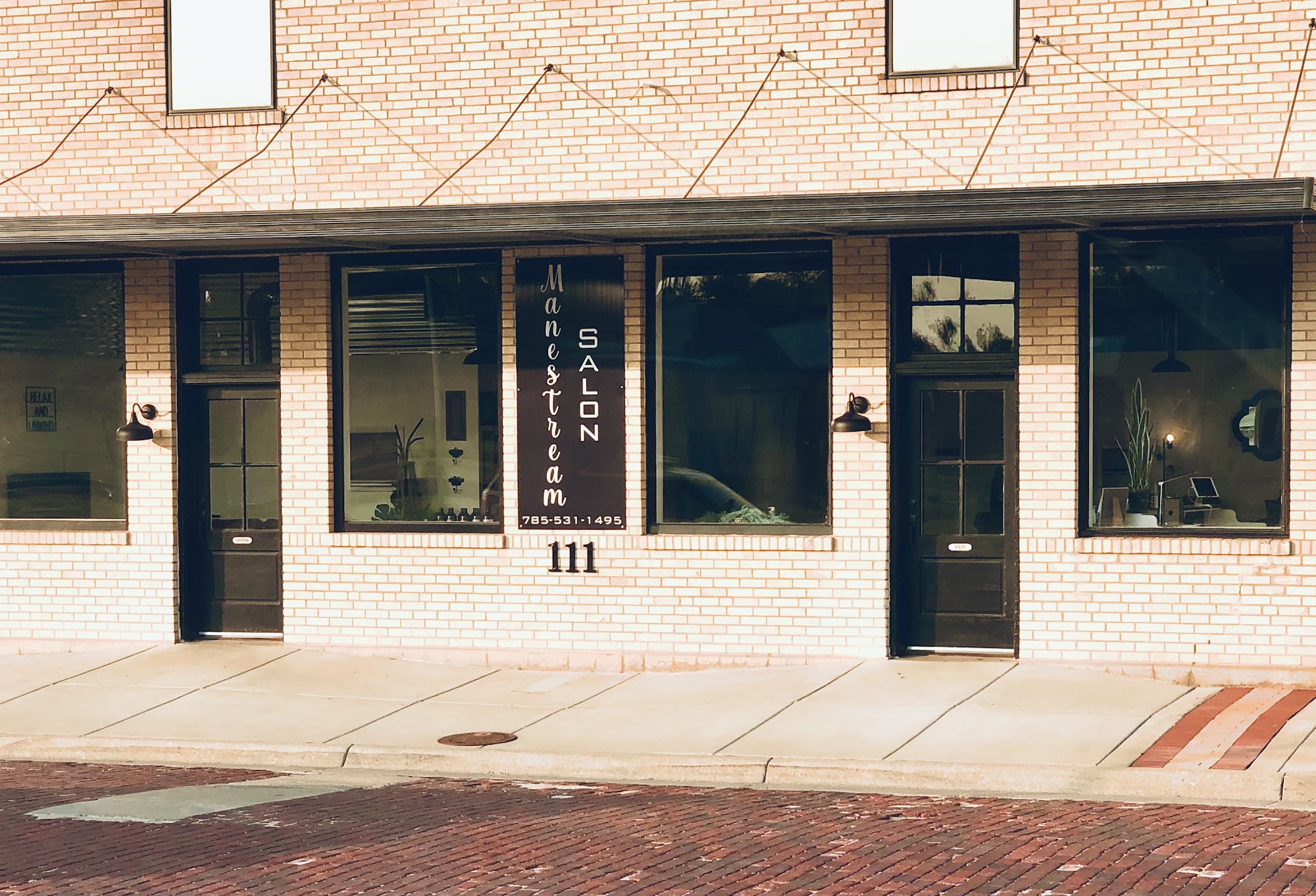 Manestream Salon 111 Wn Main St, Ellsworth Kansas 67439