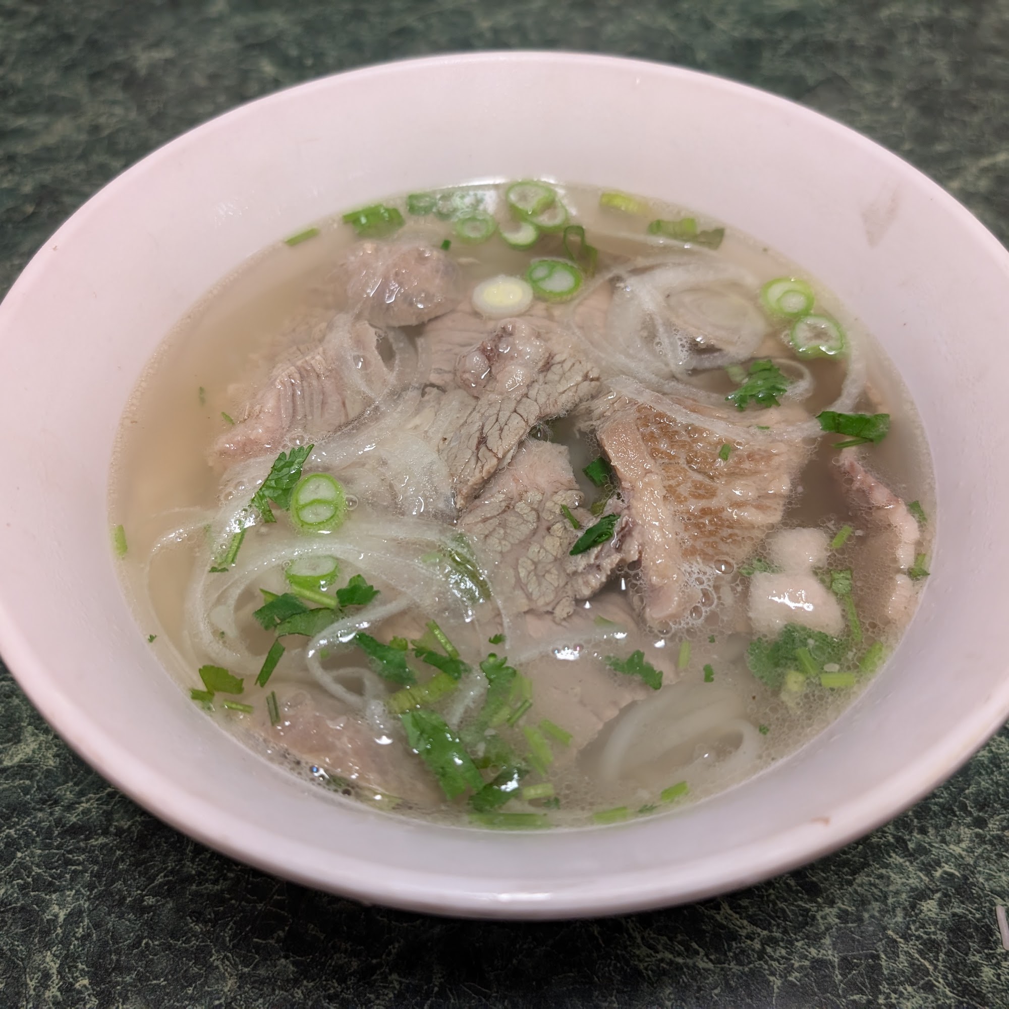 Saigon's Corner Restaurant Garden City